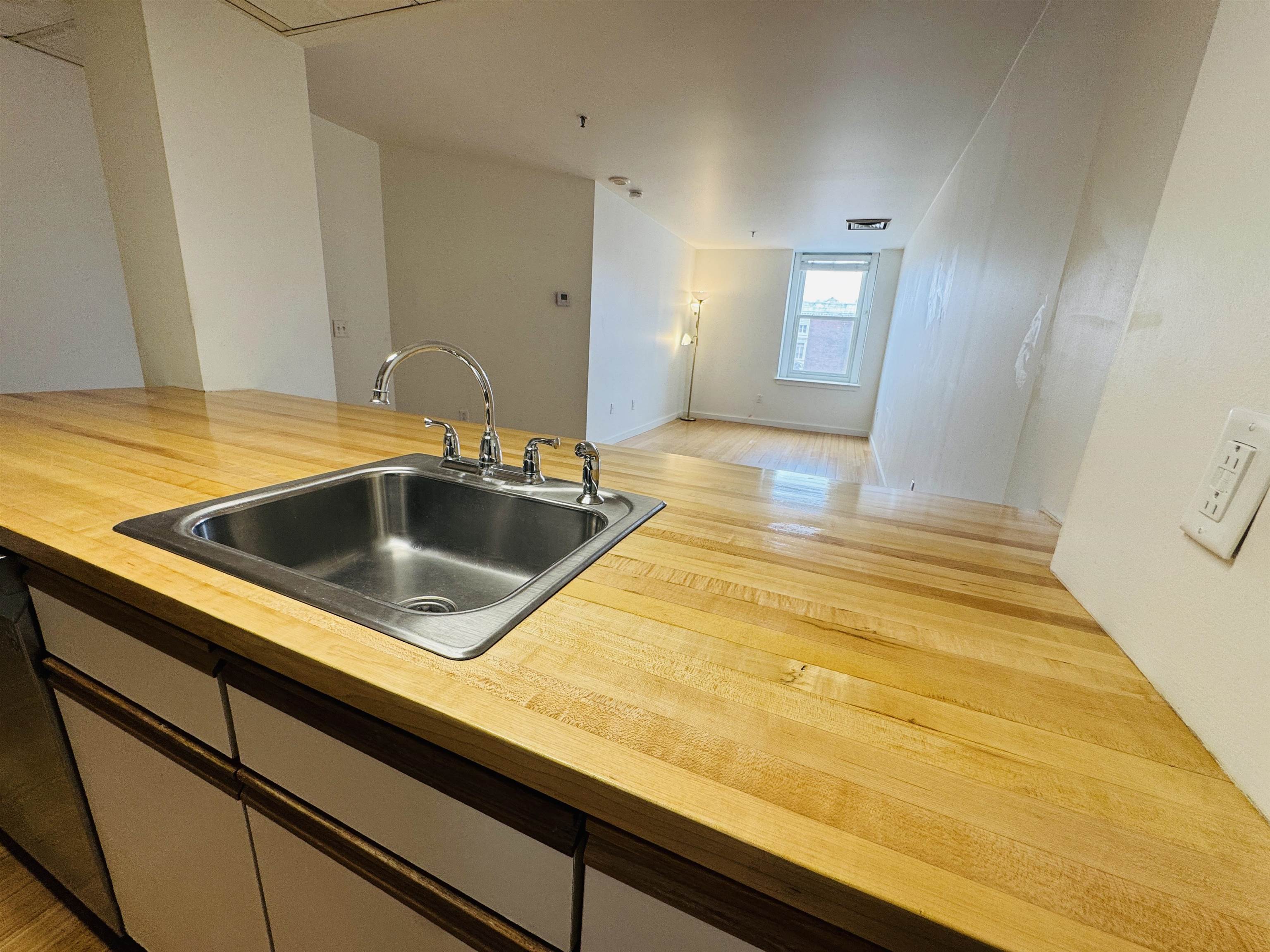 Photo 4 of Condo for sale at 131 Main St #407, Burlington, VT 05401 | MLS# 5087067 | Listing updated on 2026-09-29