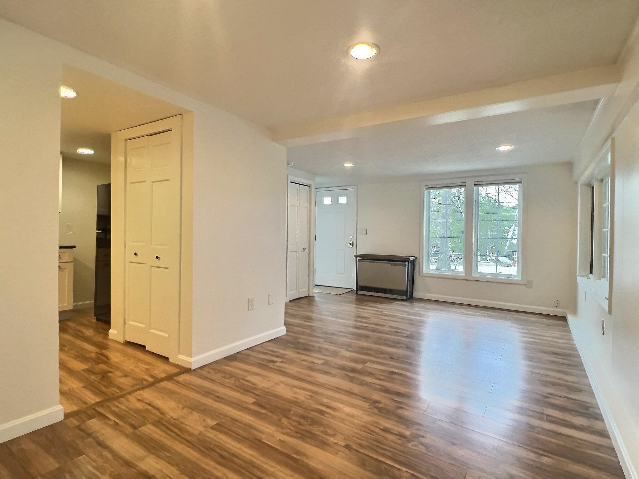 4 Prospect Hill Rd, Sunapee, NH 03751