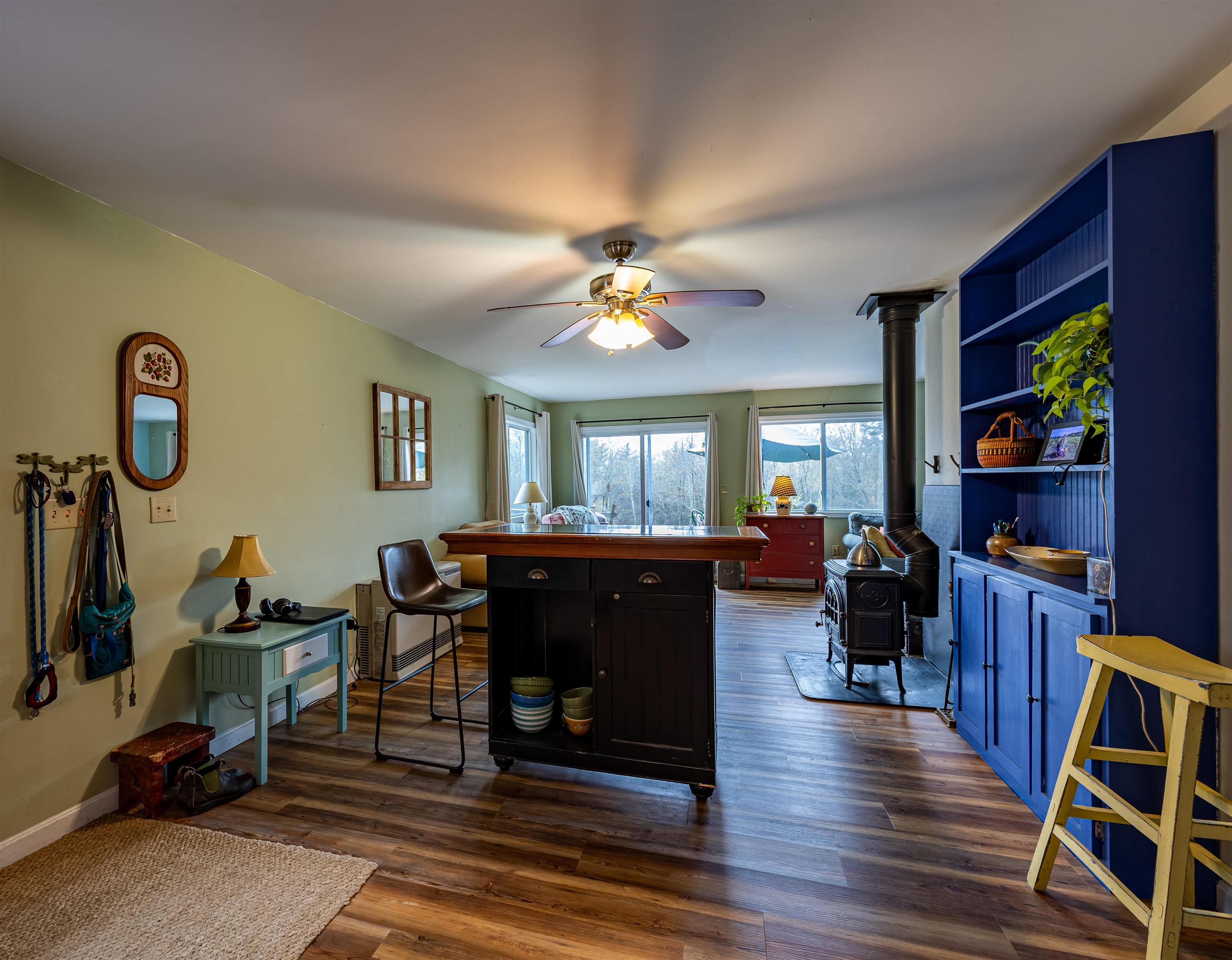 534 Gillingham Dr, Newbury, NH 03255