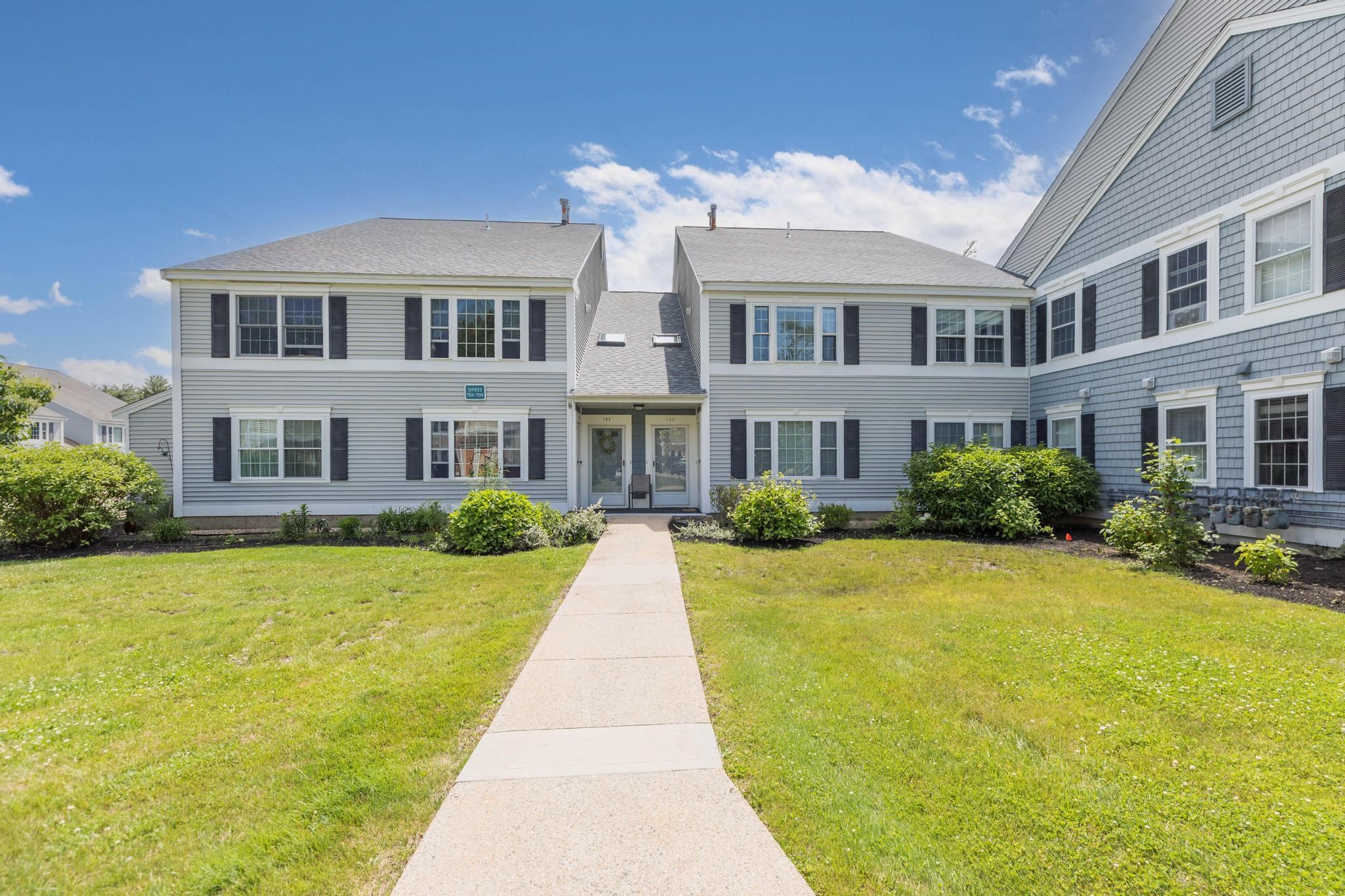 703 Springbrook Cir, Portsmouth, NH 03801