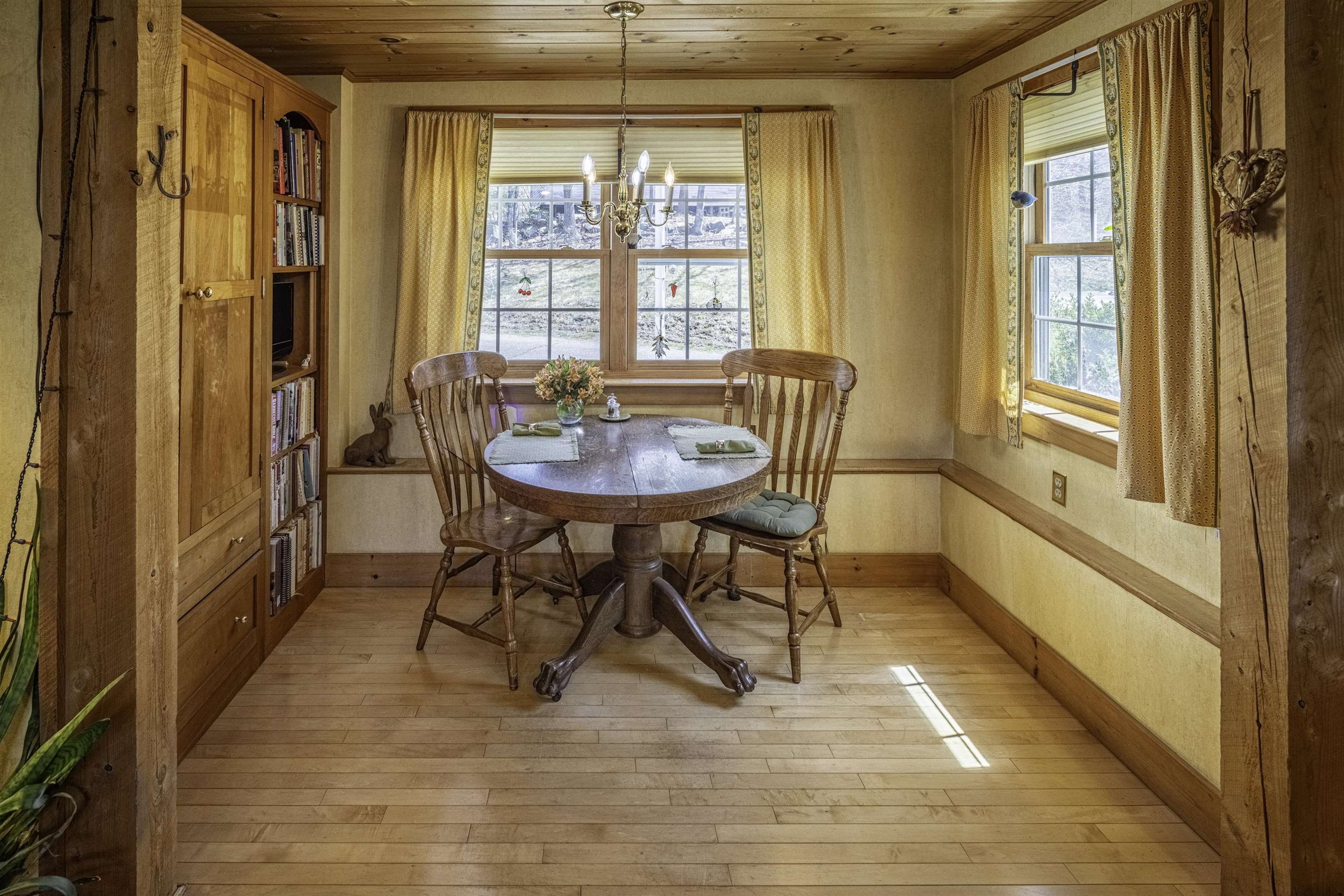 79 Noble St, Somersworth, NH 03878