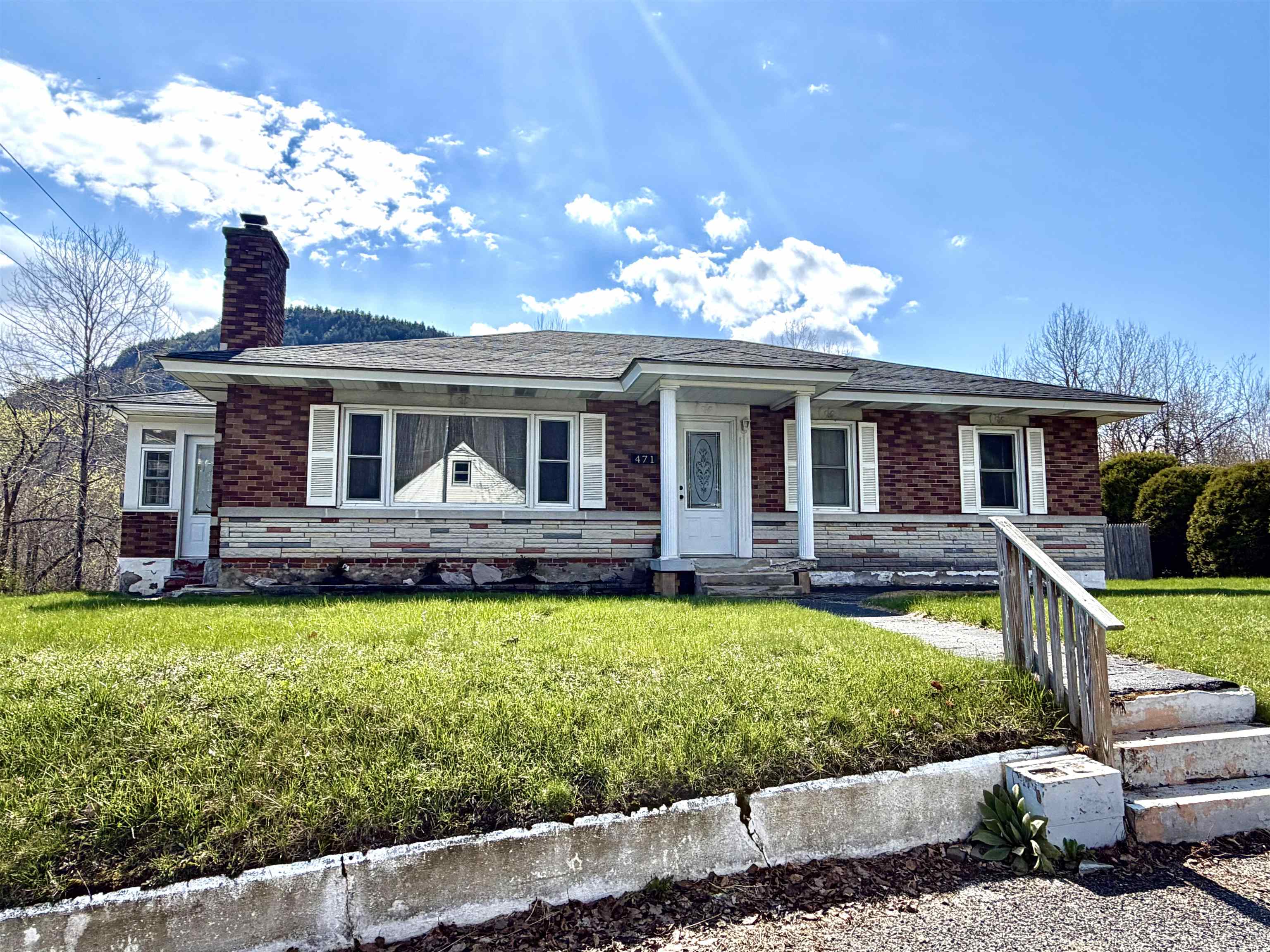 471 Madison Ave, Berlin, NH 03570