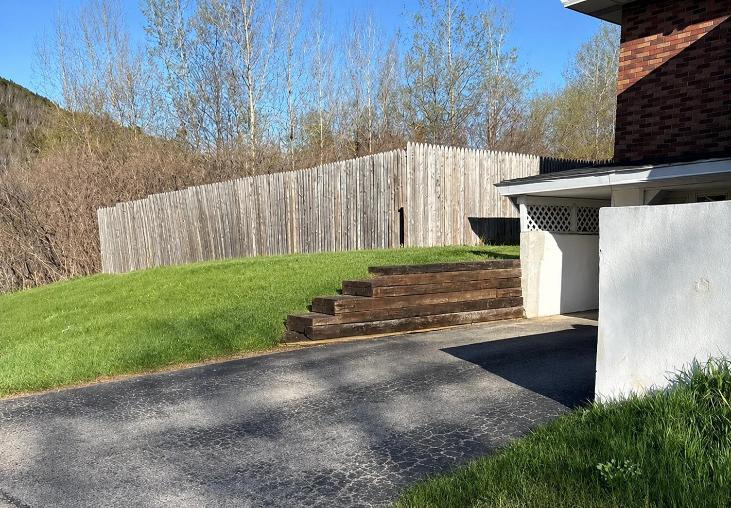 471 Madison Ave, Berlin, NH 03570