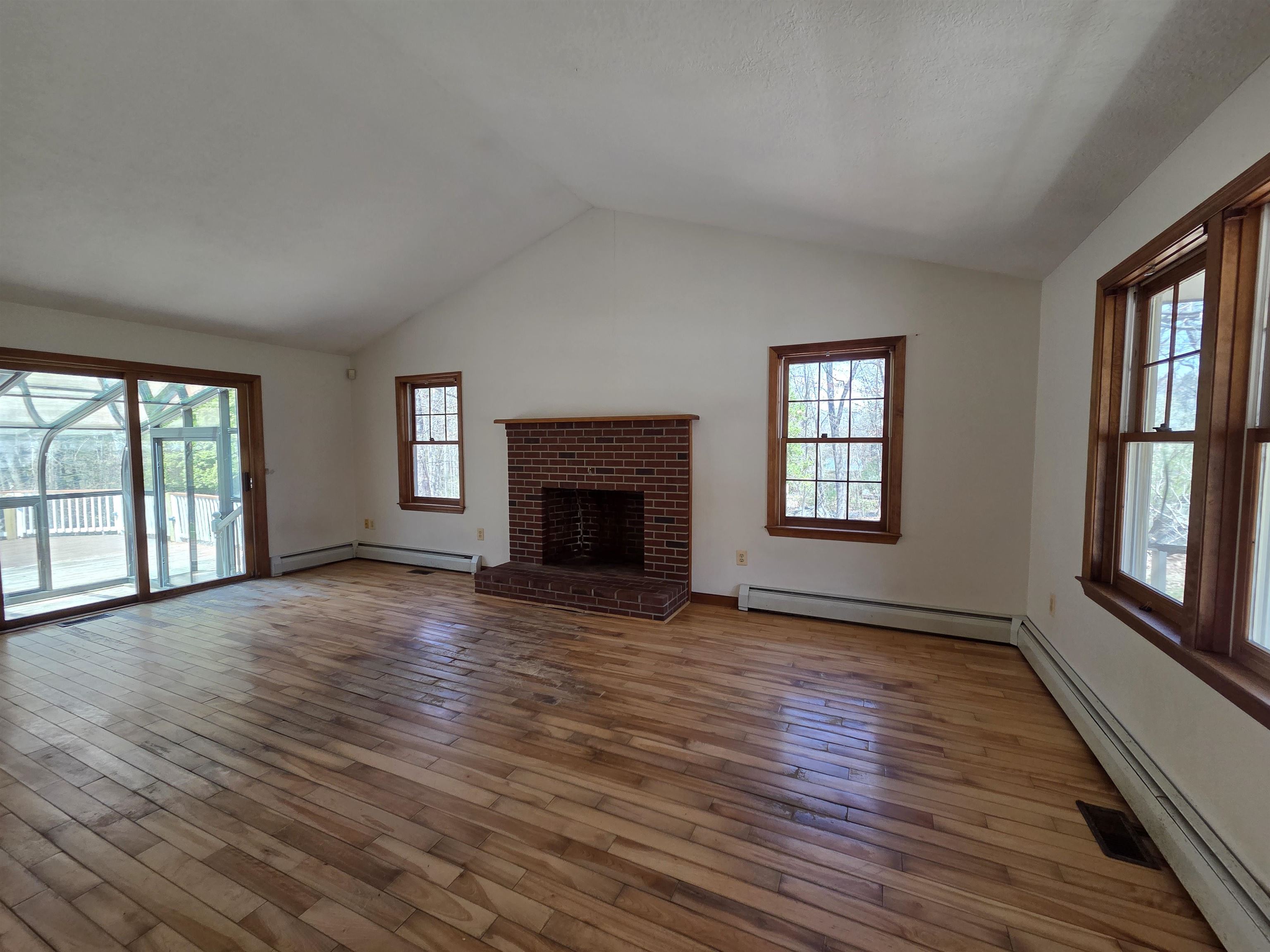 14 Brown Hill Rd, Bow, NH 03304
