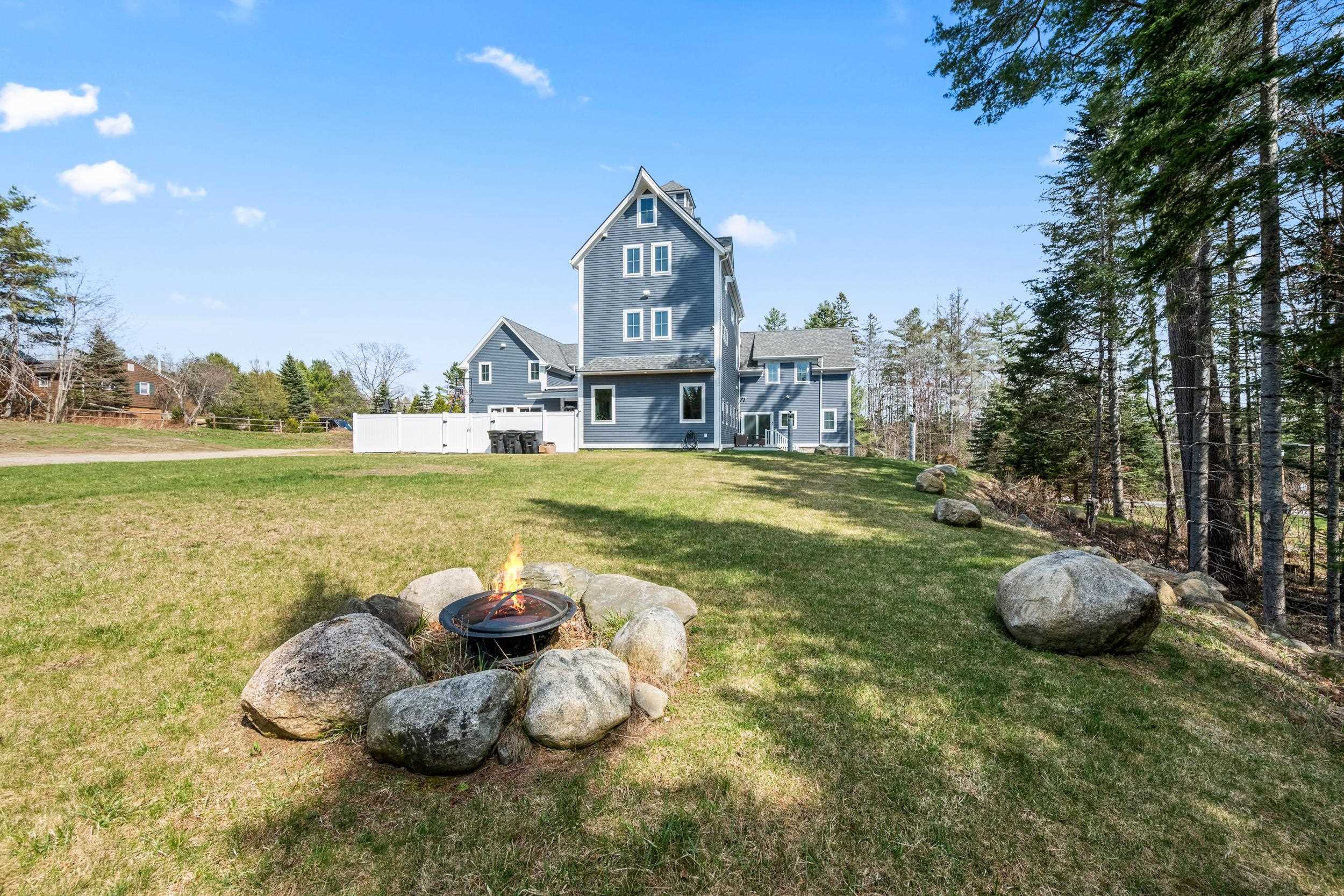 101 Hill Rd, Dummer, NH 03588