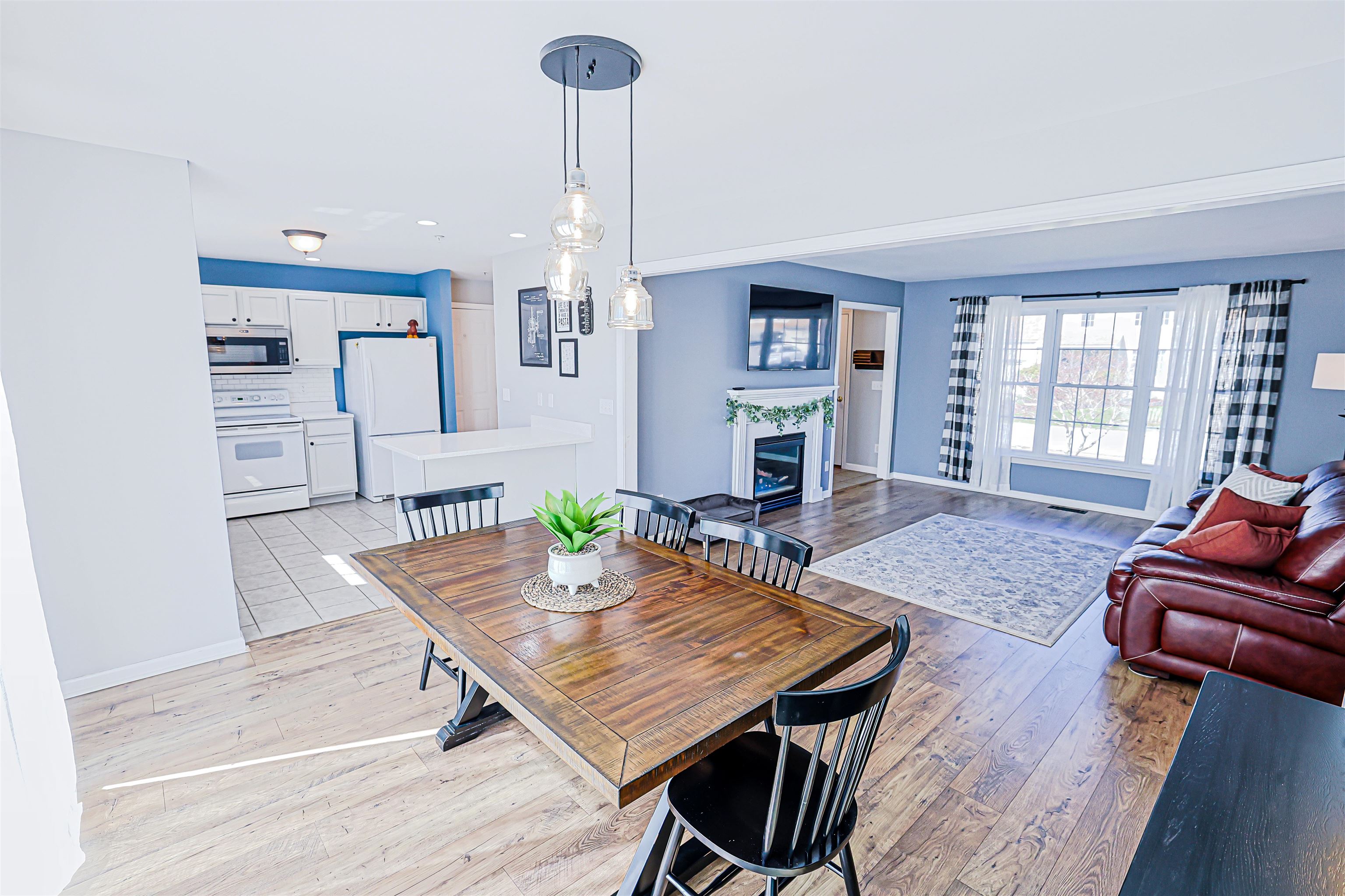 8 Windsor Ln, Brentwood, NH 03833