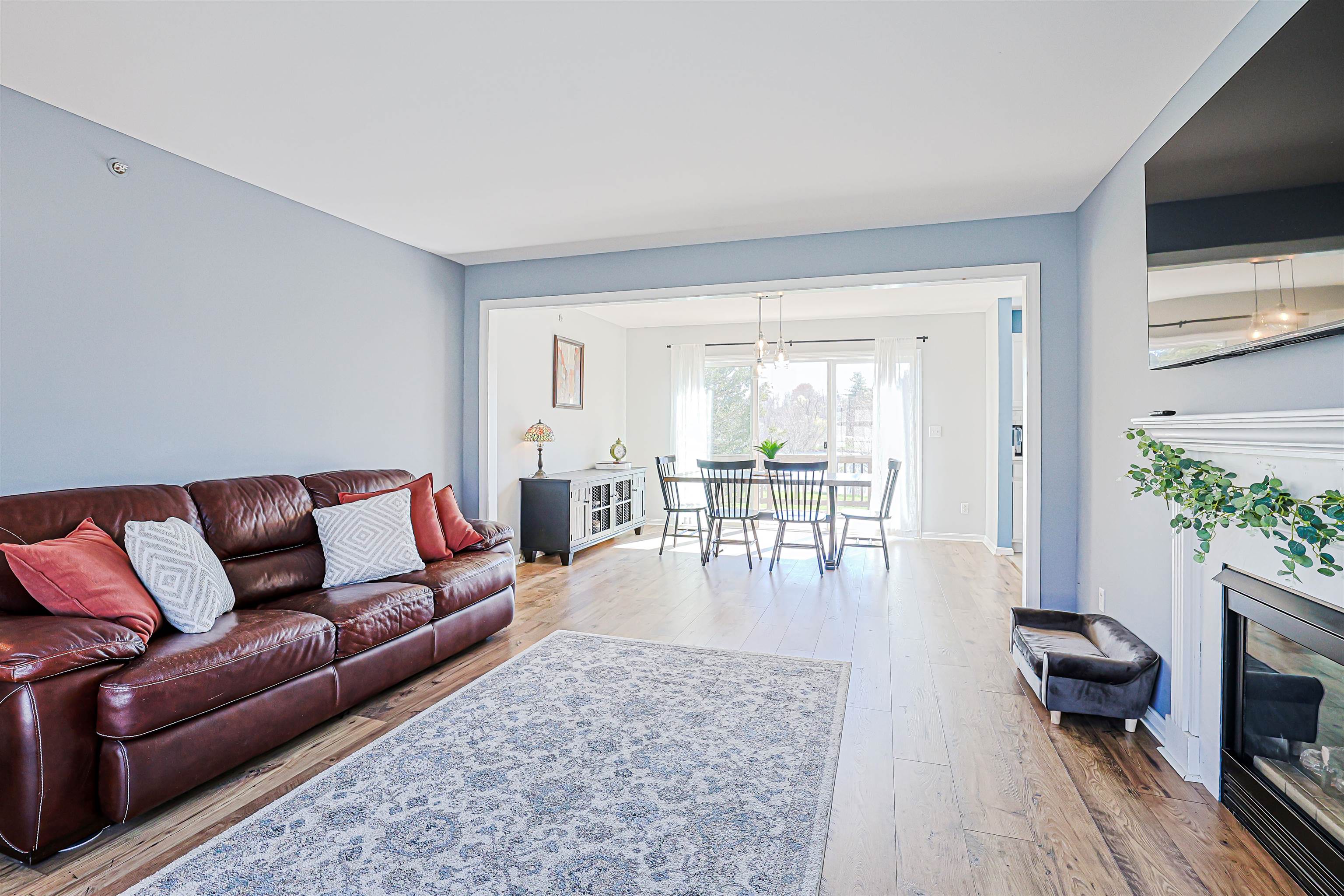 8 Windsor Ln, Brentwood, NH 03833