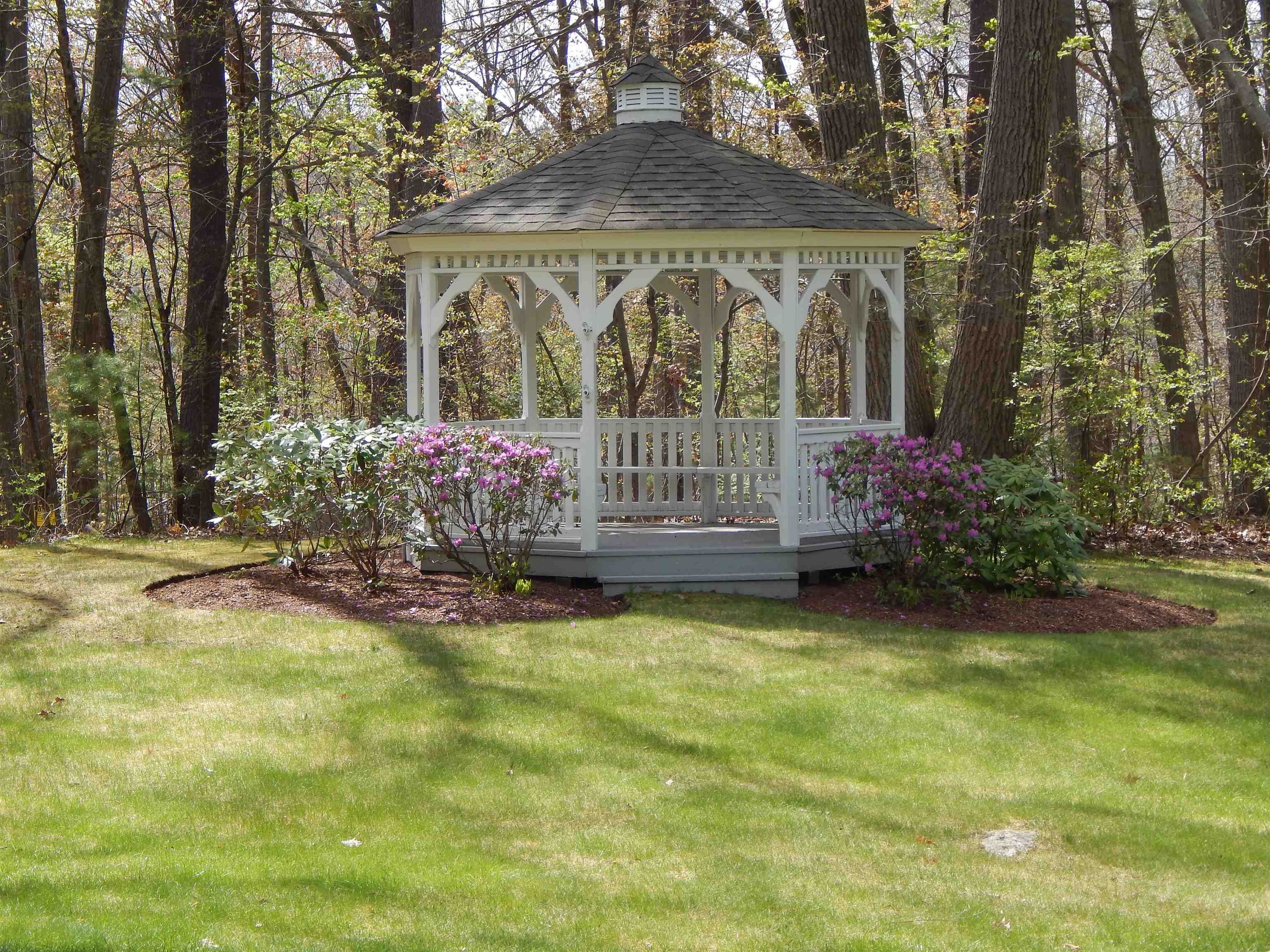 300 River Rd #504, Manchester, NH 03104