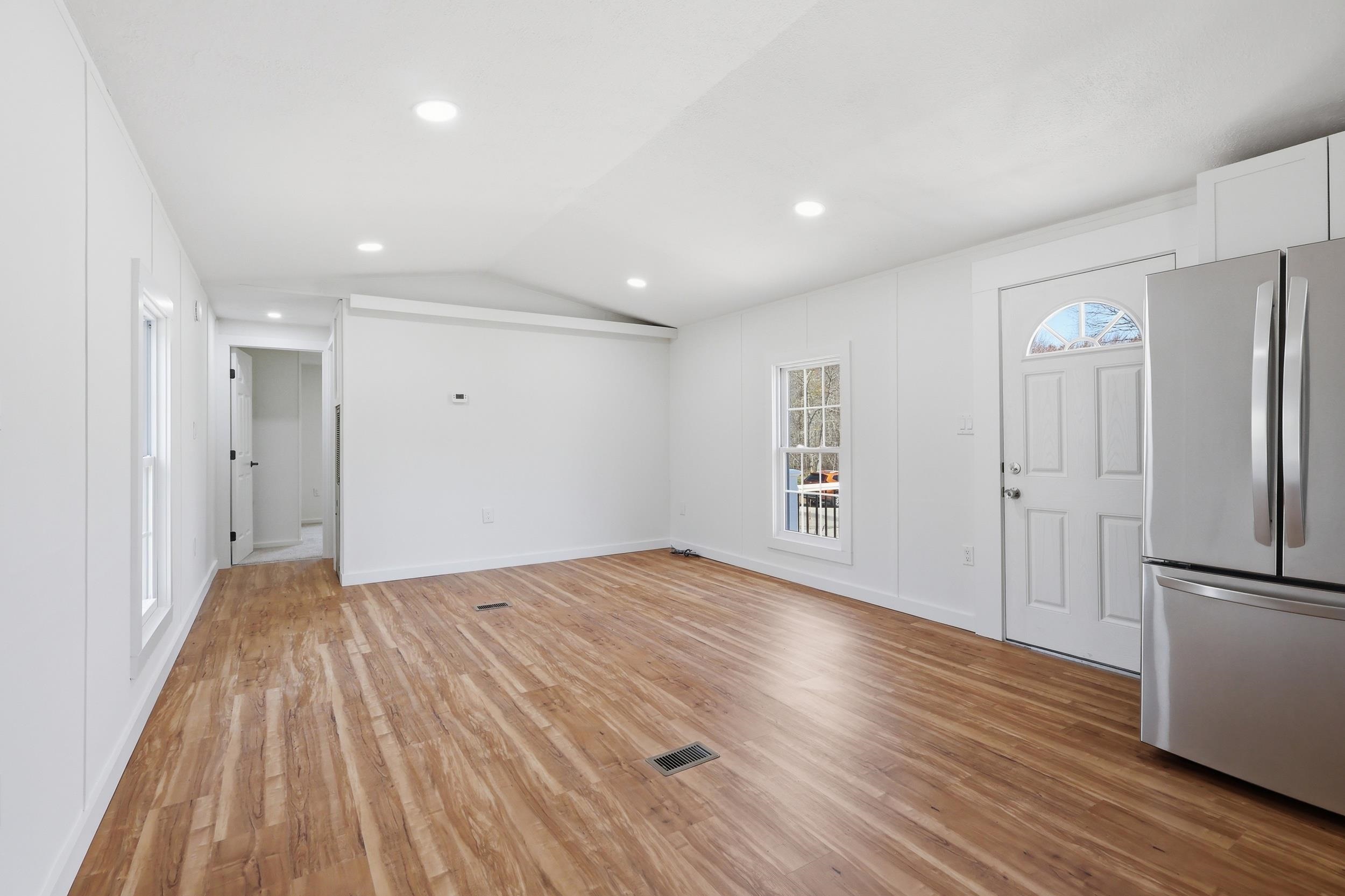 33 Cleo Cir, Rochester, NH 03868