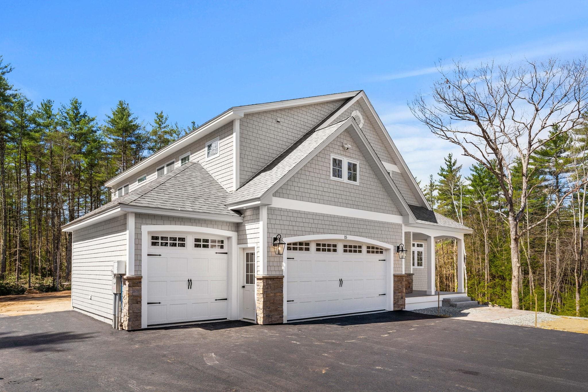 12-41 Knoll Crest Rd, Bedford, NH 03110