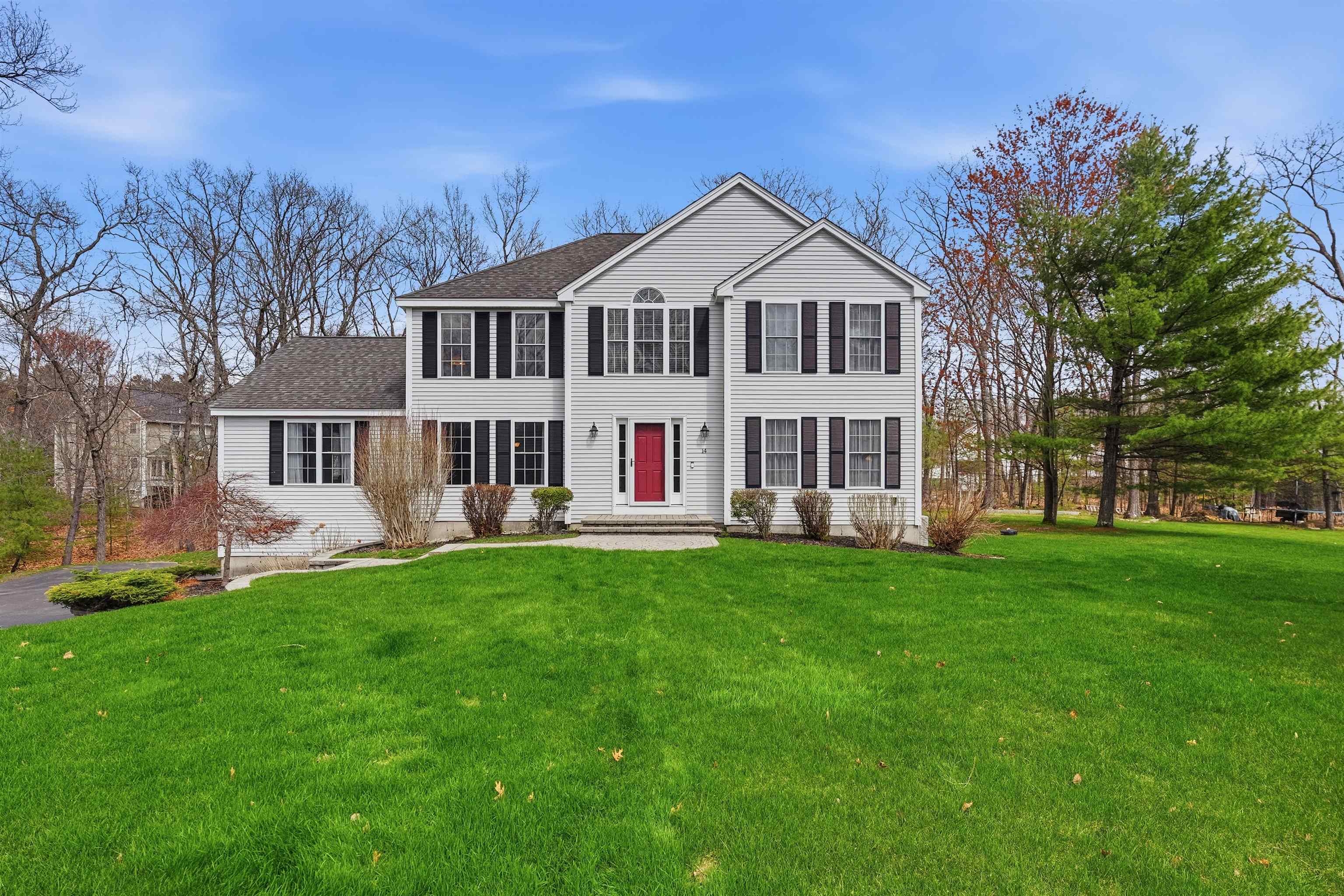 14 Buckhide Rd, Windham, NH 03087