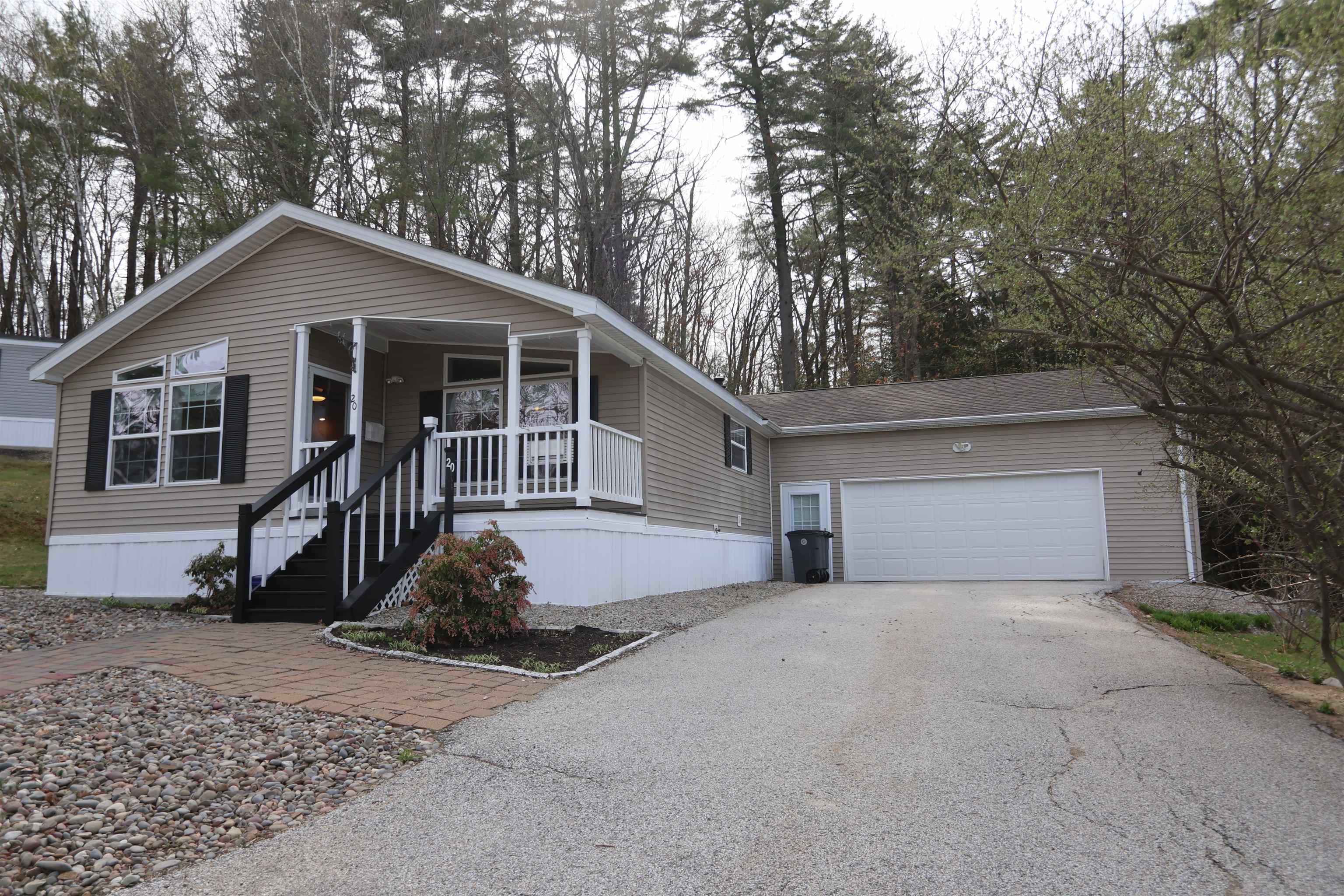20 Kirkwood Rd, Hooksett, NH 03106