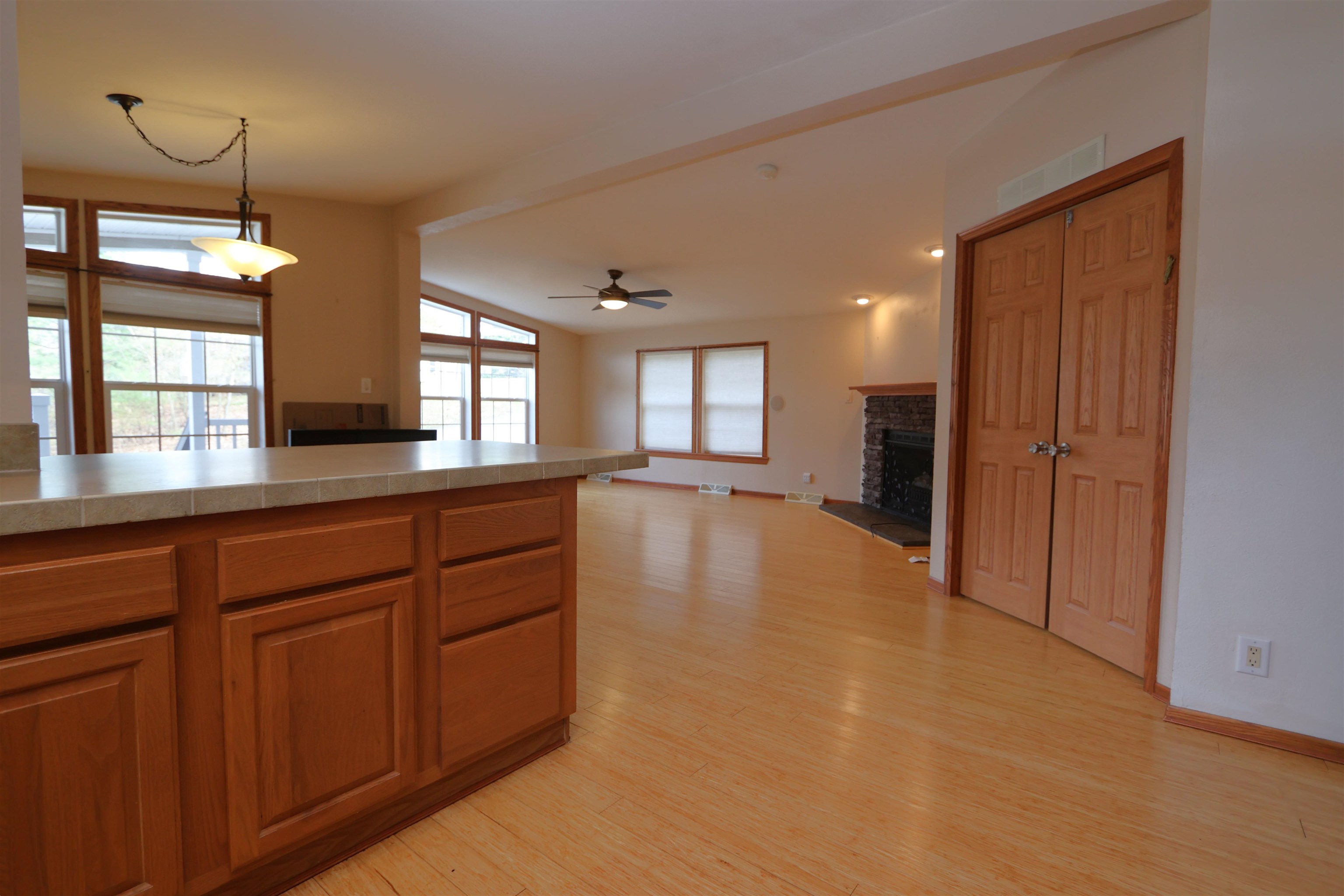 20 Kirkwood Rd, Hooksett, NH 03106