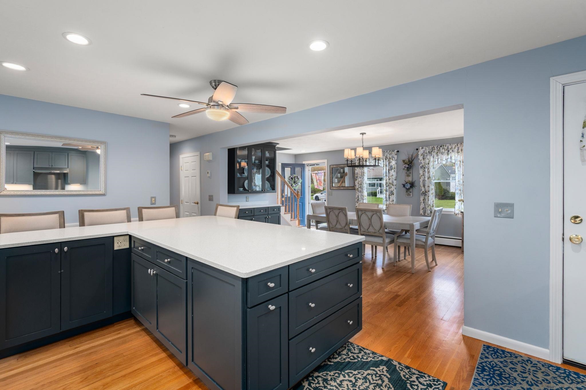 14 Trinity Dr, Nashua, NH 03063