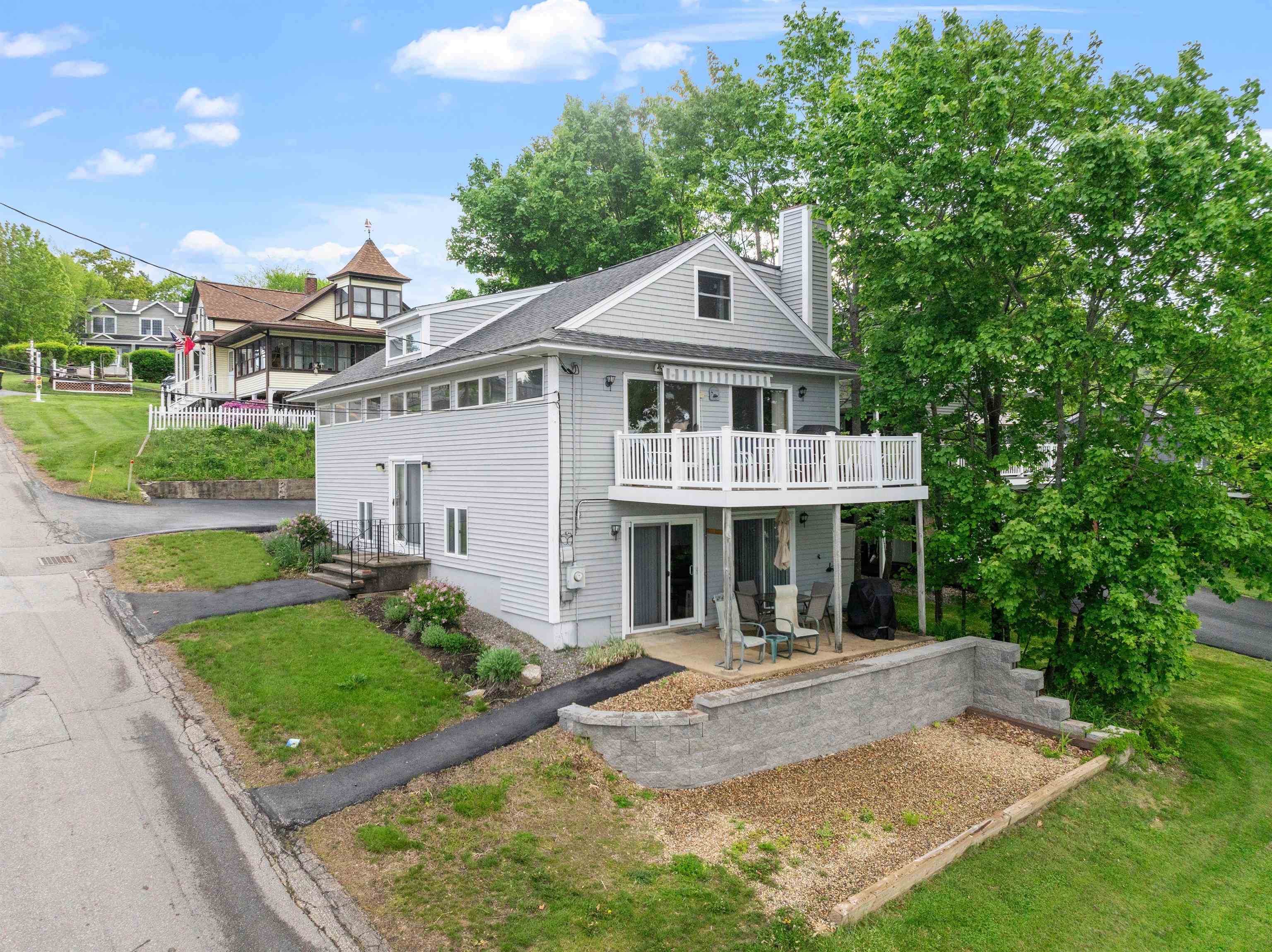 85 Tower St, Laconia, NH 03246