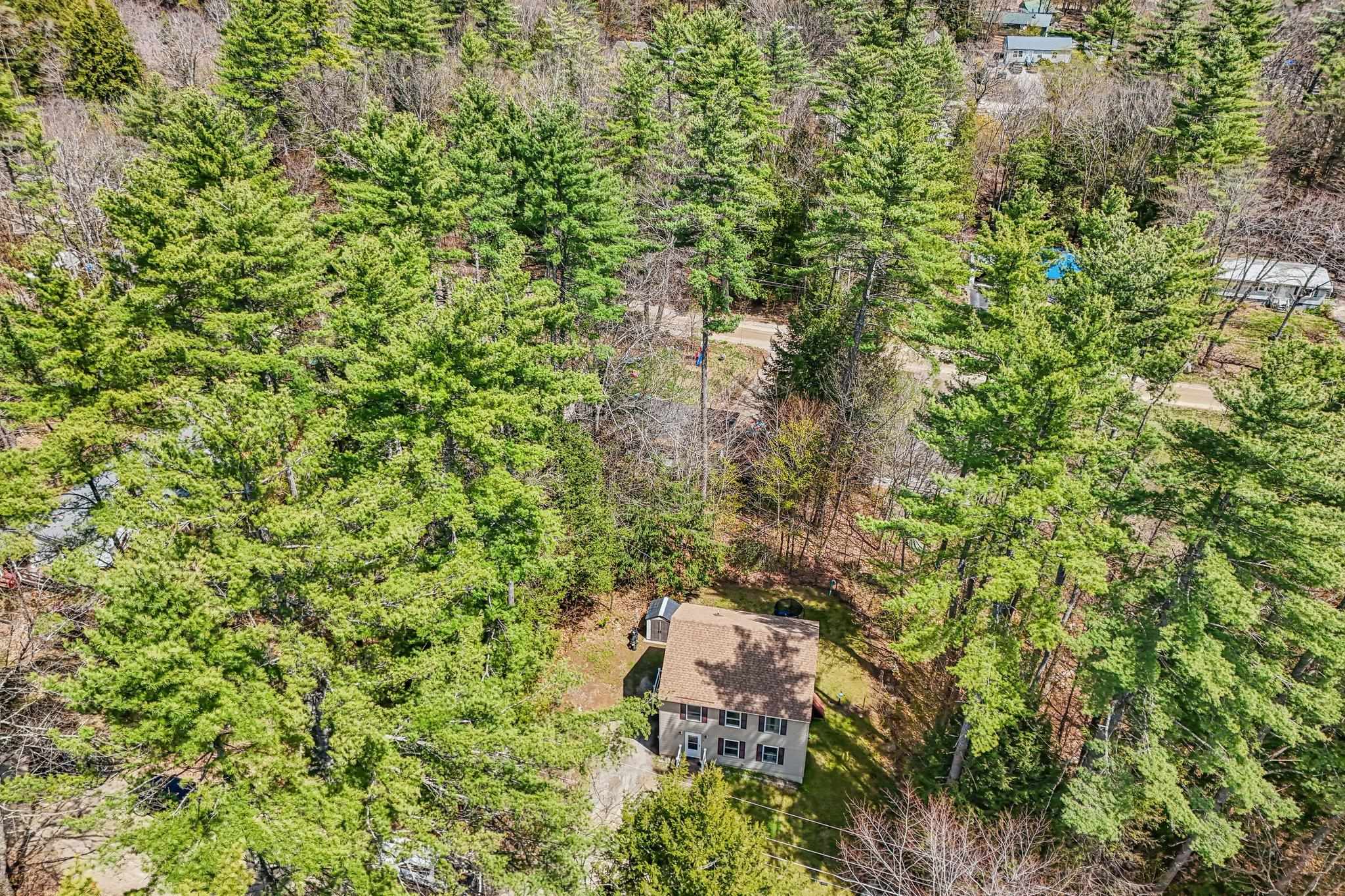 17 Seminole Rd, Hillsborough, NH 03244