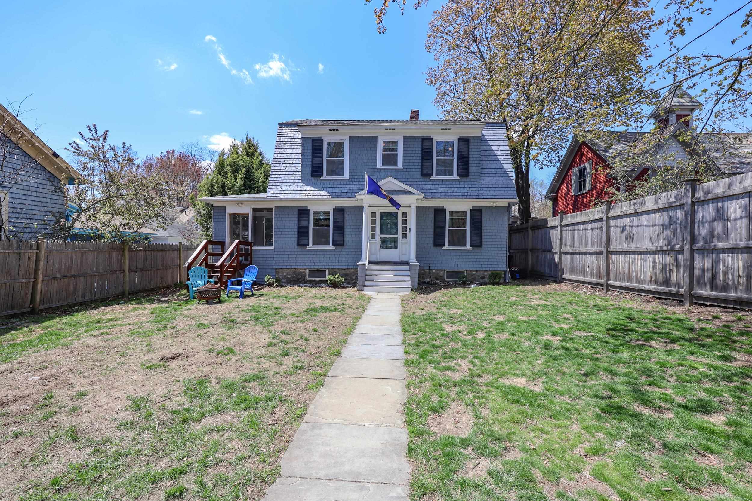 58 North Adams St, Manchester, NH 03104-2637