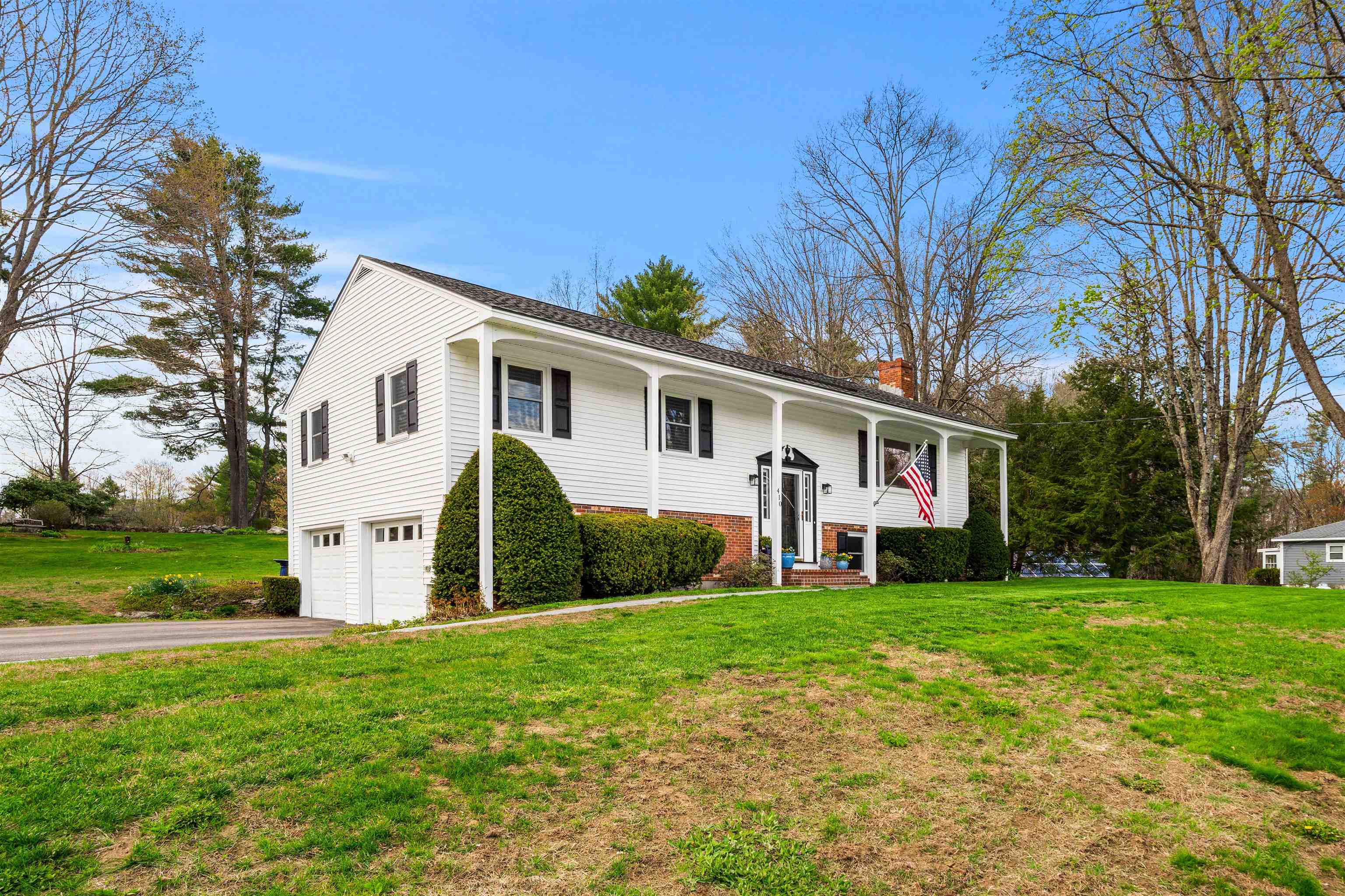410 E View Dr, Pembroke, NH 03275