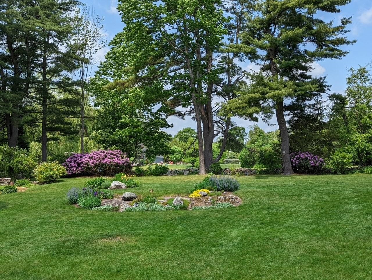 410 E View Dr, Pembroke, NH 03275
