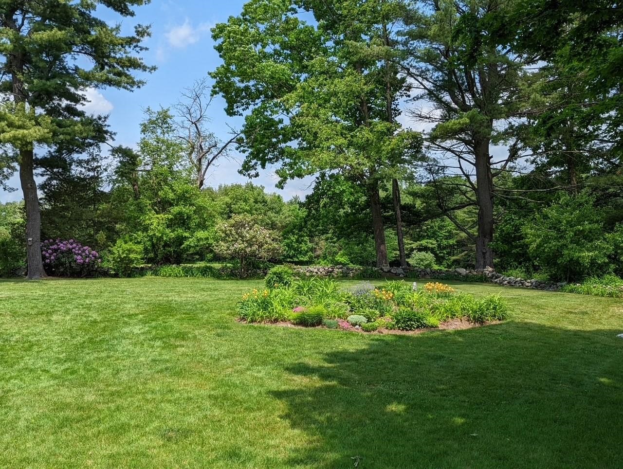 410 E View Dr, Pembroke, NH 03275