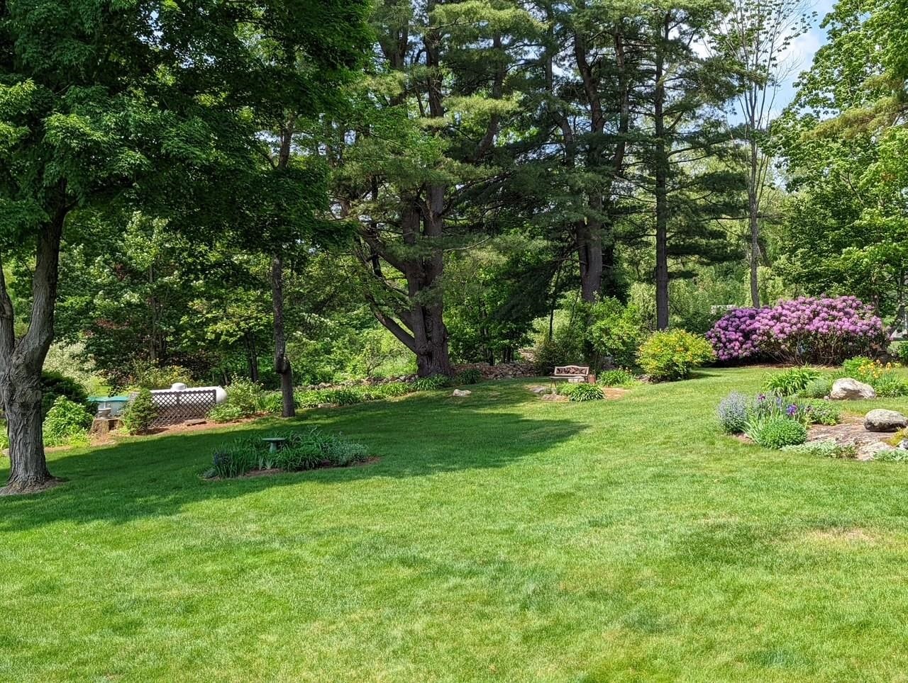 410 E View Dr, Pembroke, NH 03275