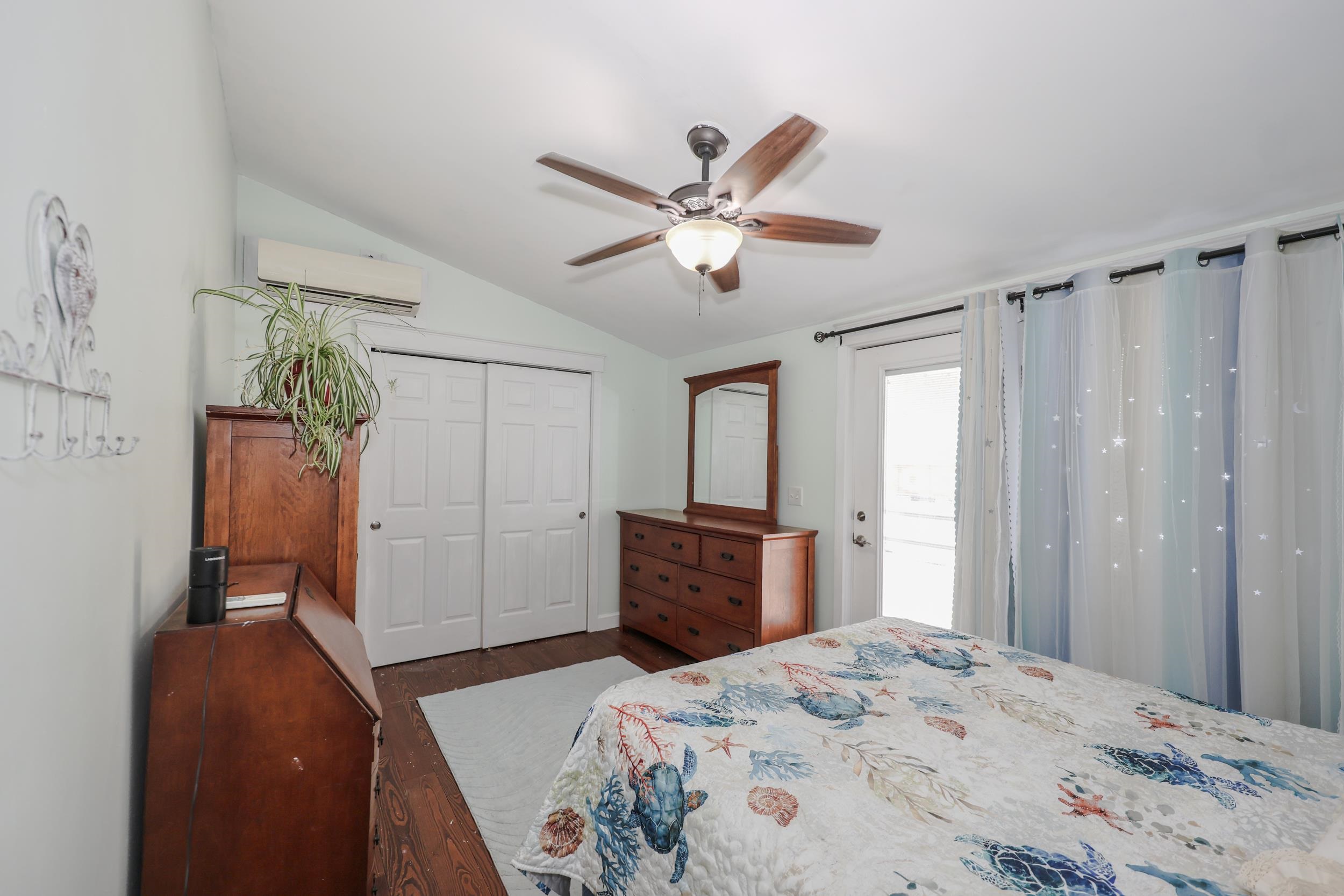 222 Hampstead Rd, Derry, NH 03038