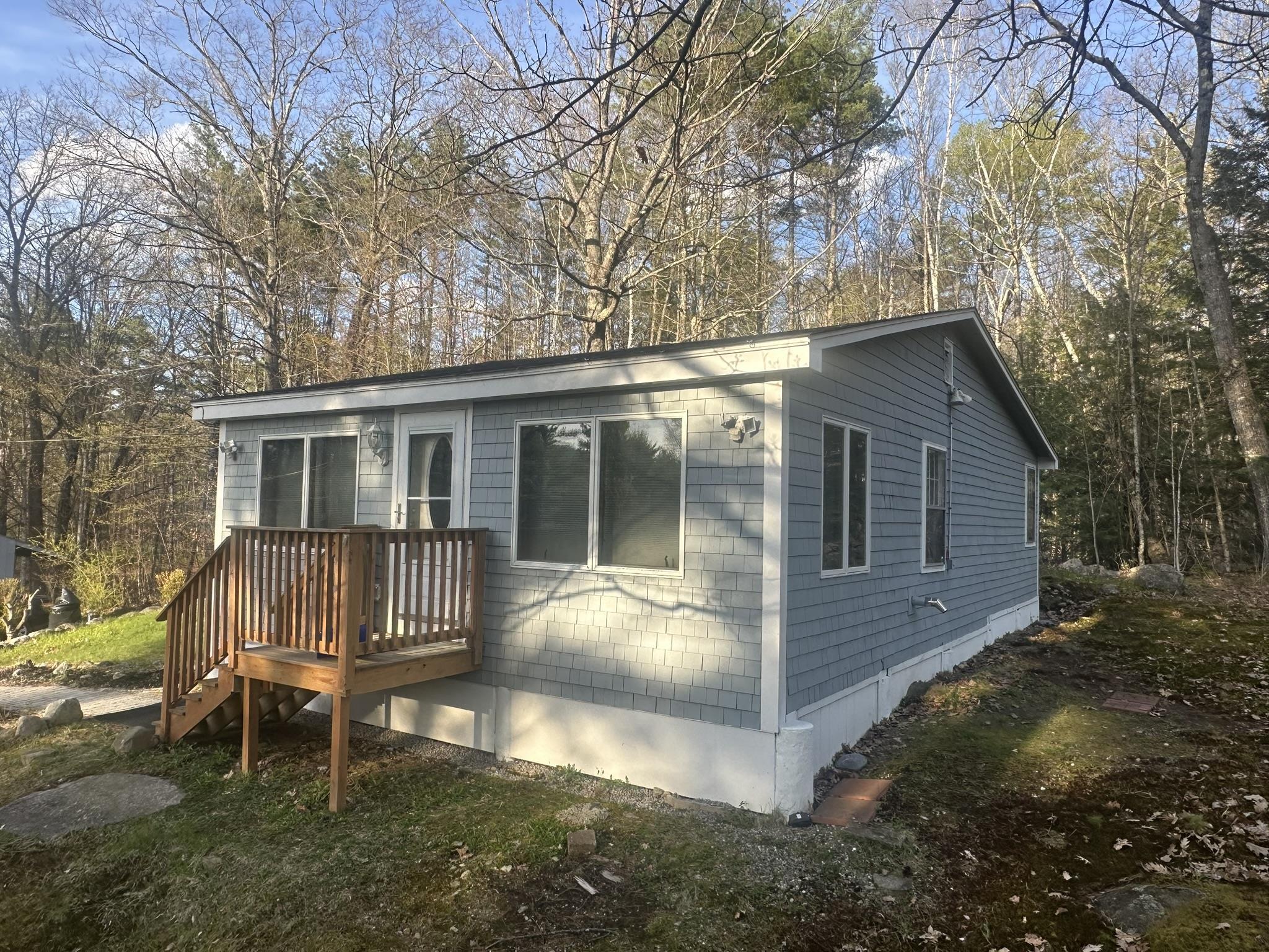 25 S Mayhew Rd, Hebron, NH 03241