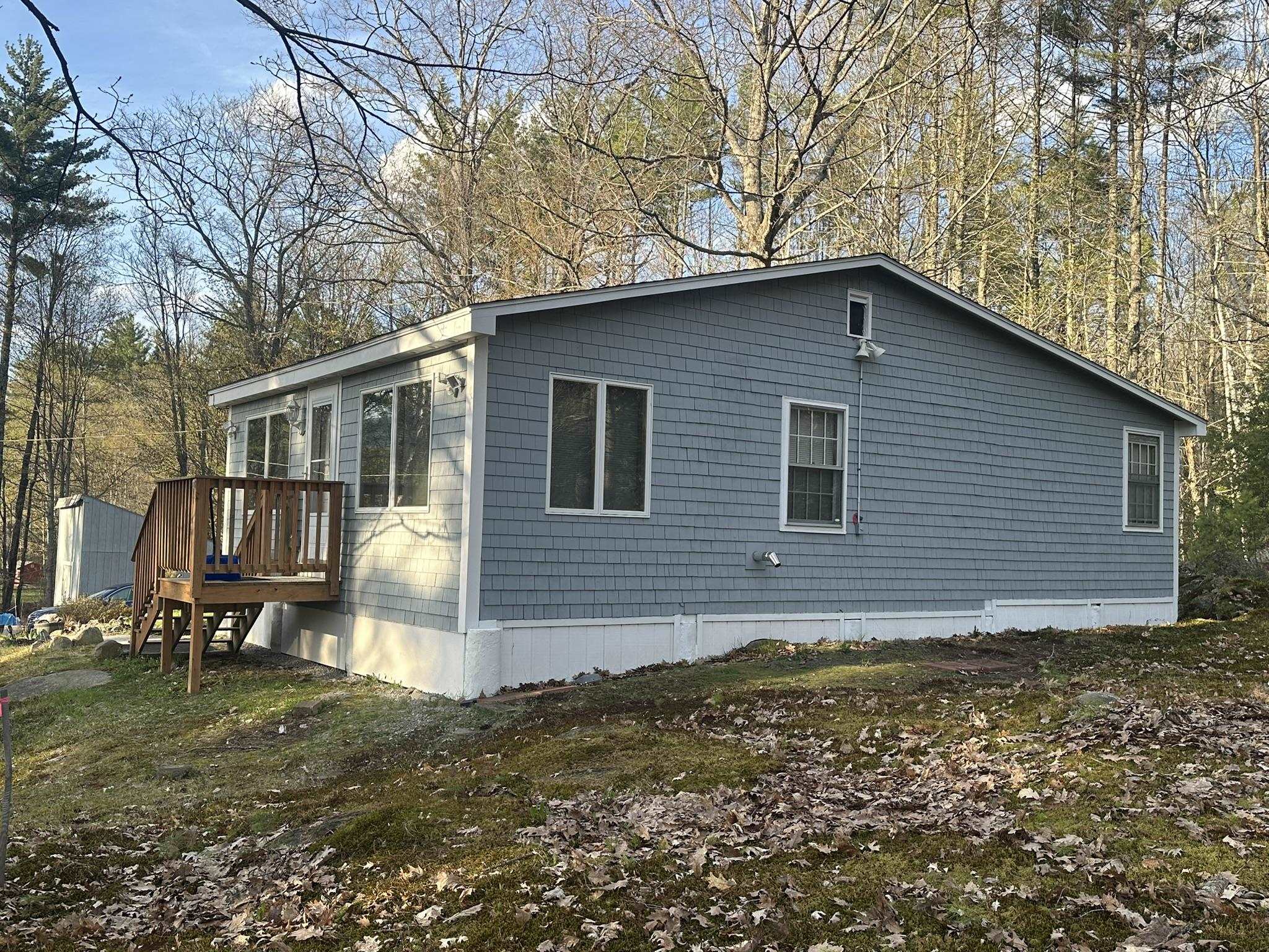 25 S Mayhew Rd, Hebron, NH 03241