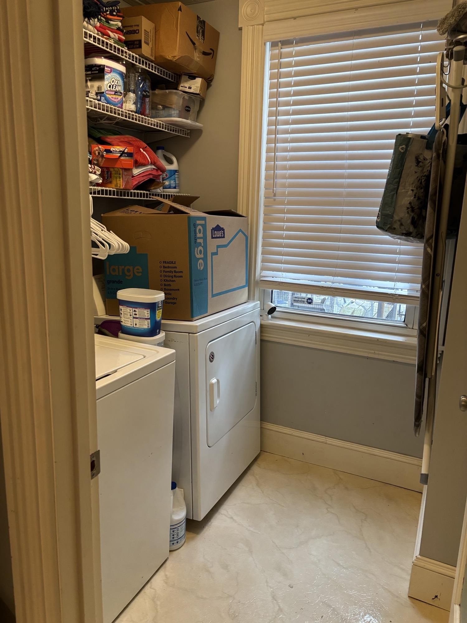 393 Main St, Nashua, NH 03060