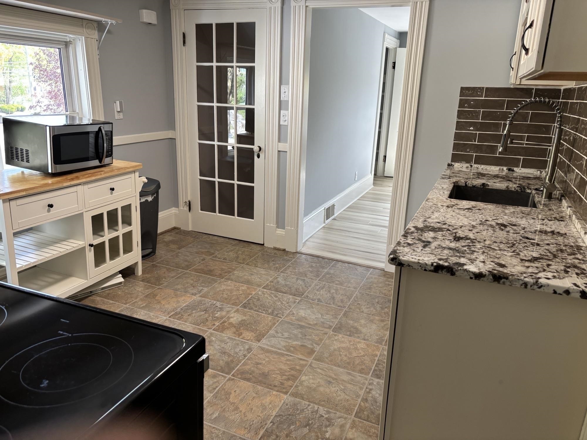 393 Main St, Nashua, NH 03060