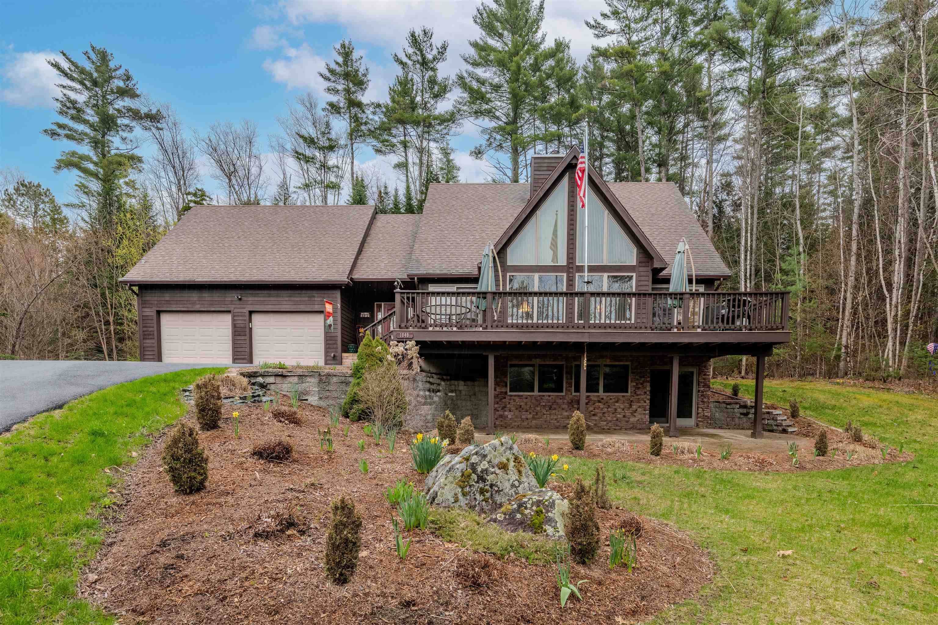 1840 French Pond Rd, Haverhill, NH 03785