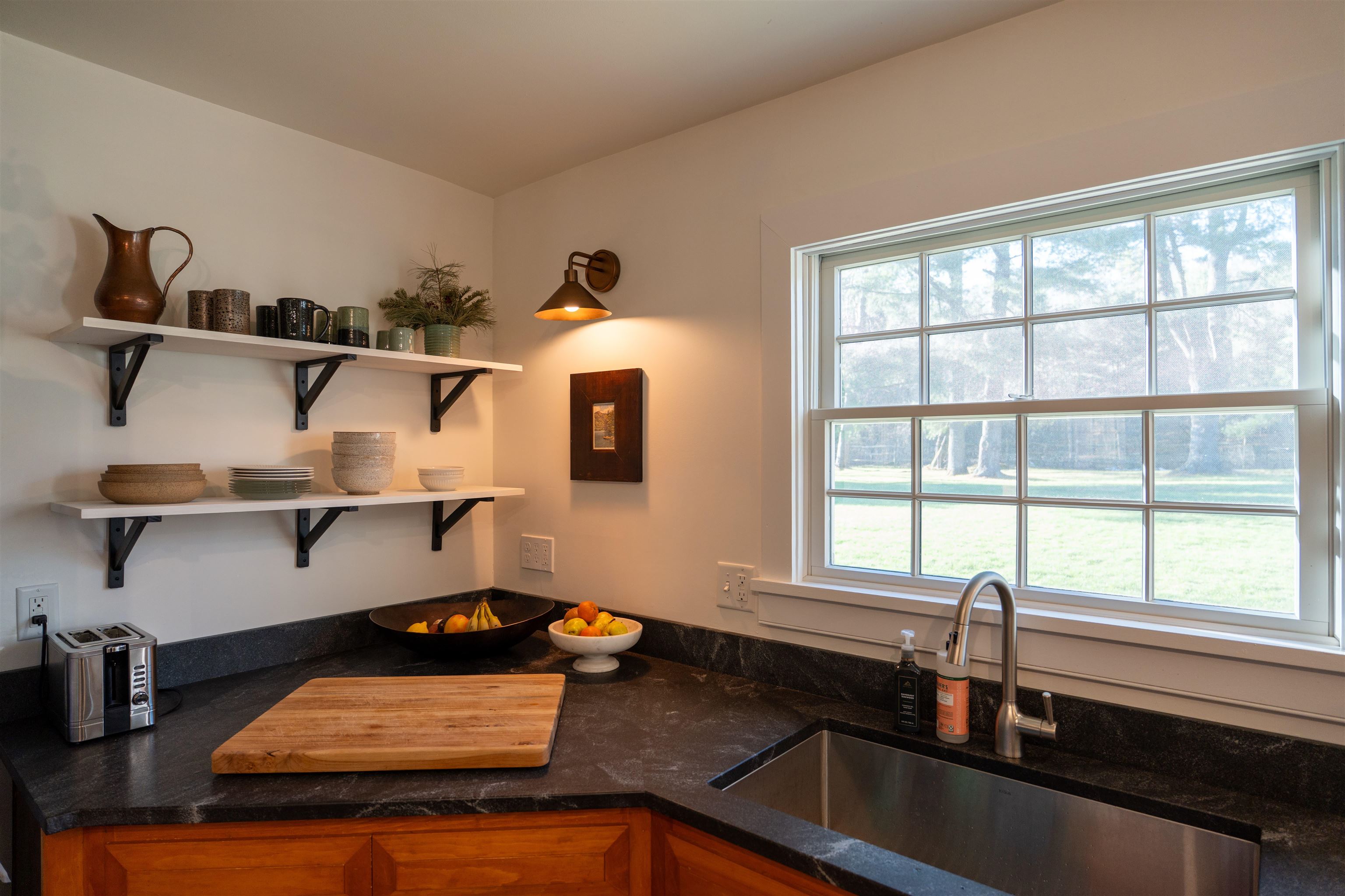 994 Pearl Lake Rd, Sugar Hill, NH 03586