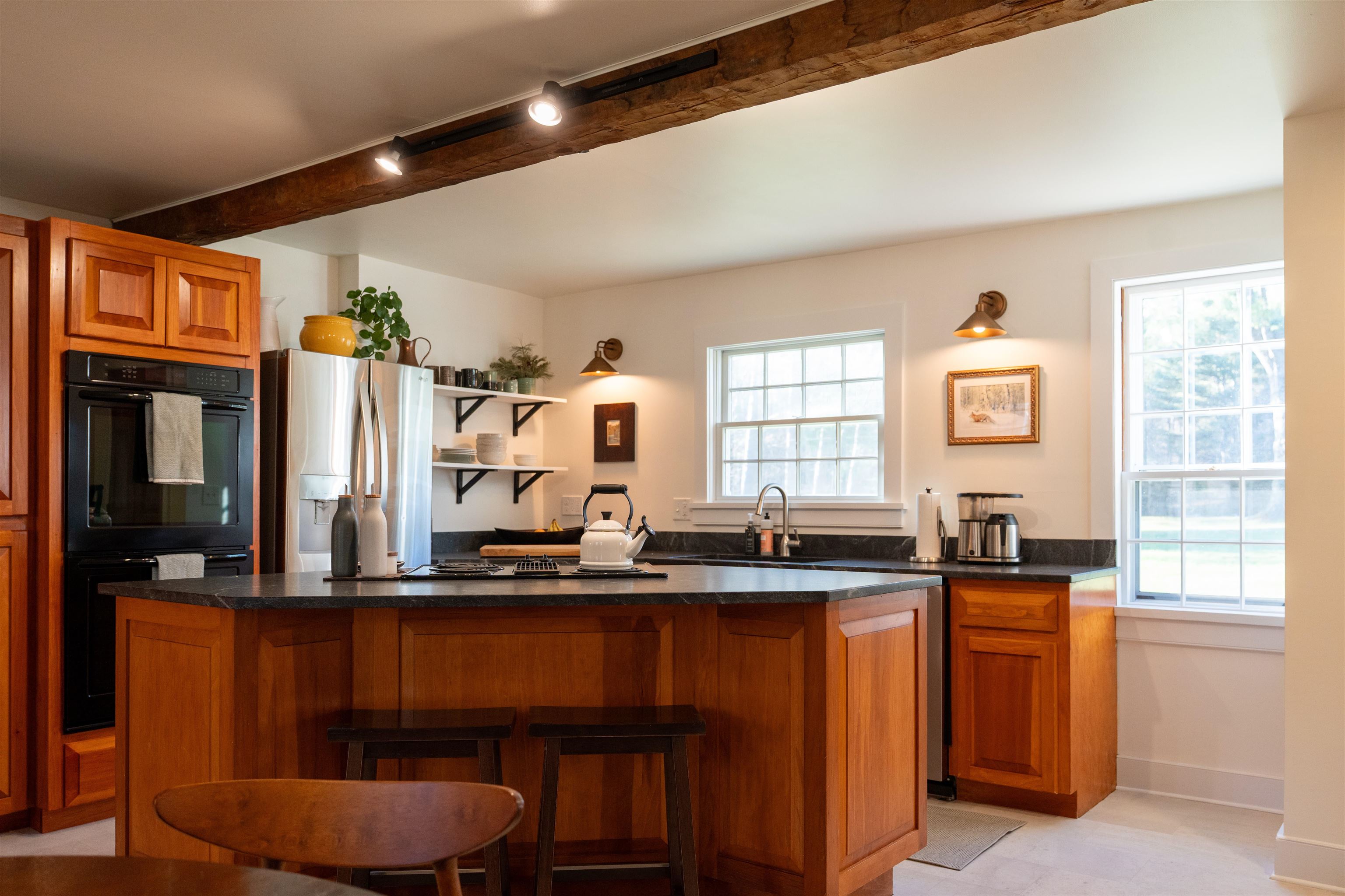 994 Pearl Lake Rd, Sugar Hill, NH 03586