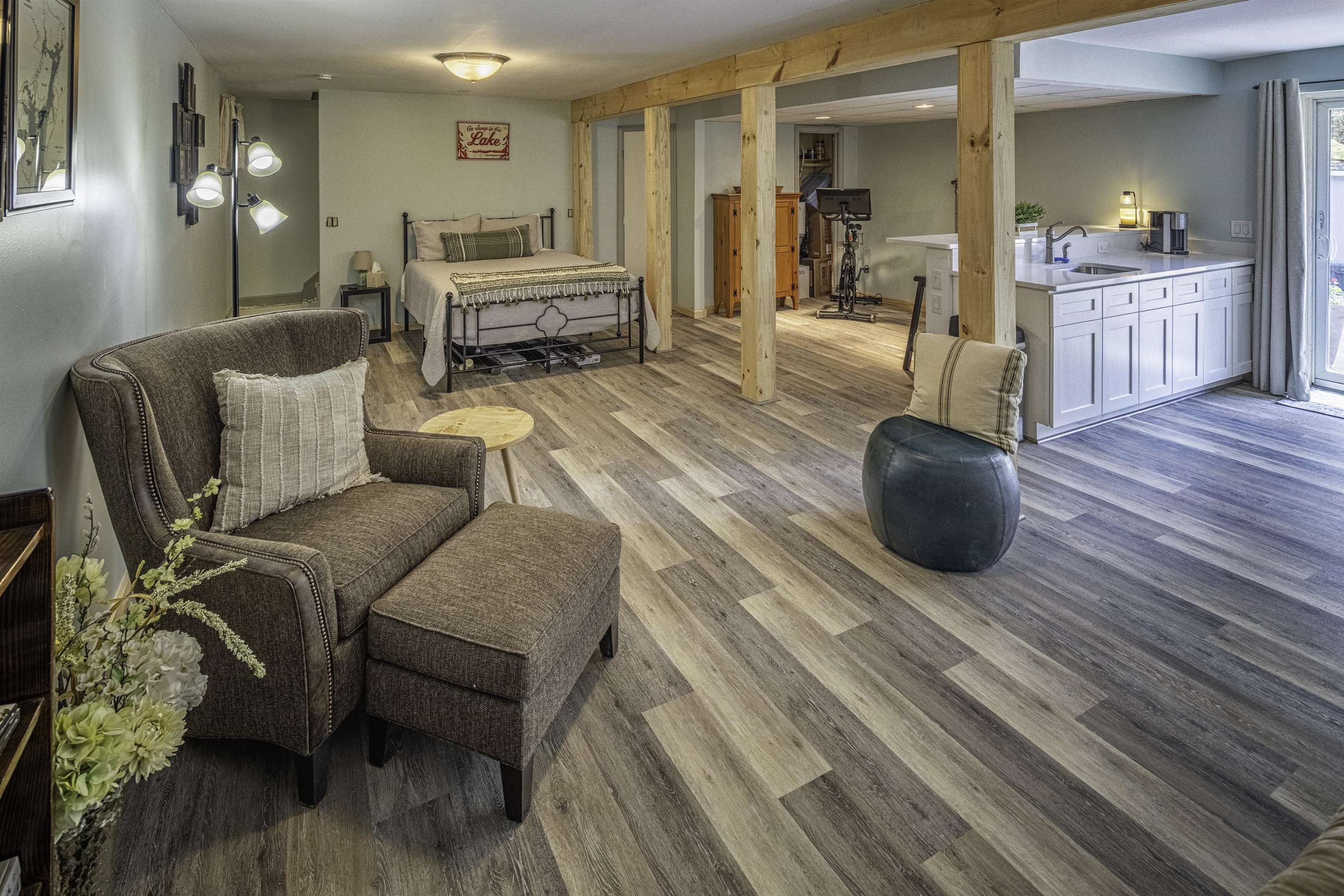 21 Brustle Rd, Nottingham, NH 03290