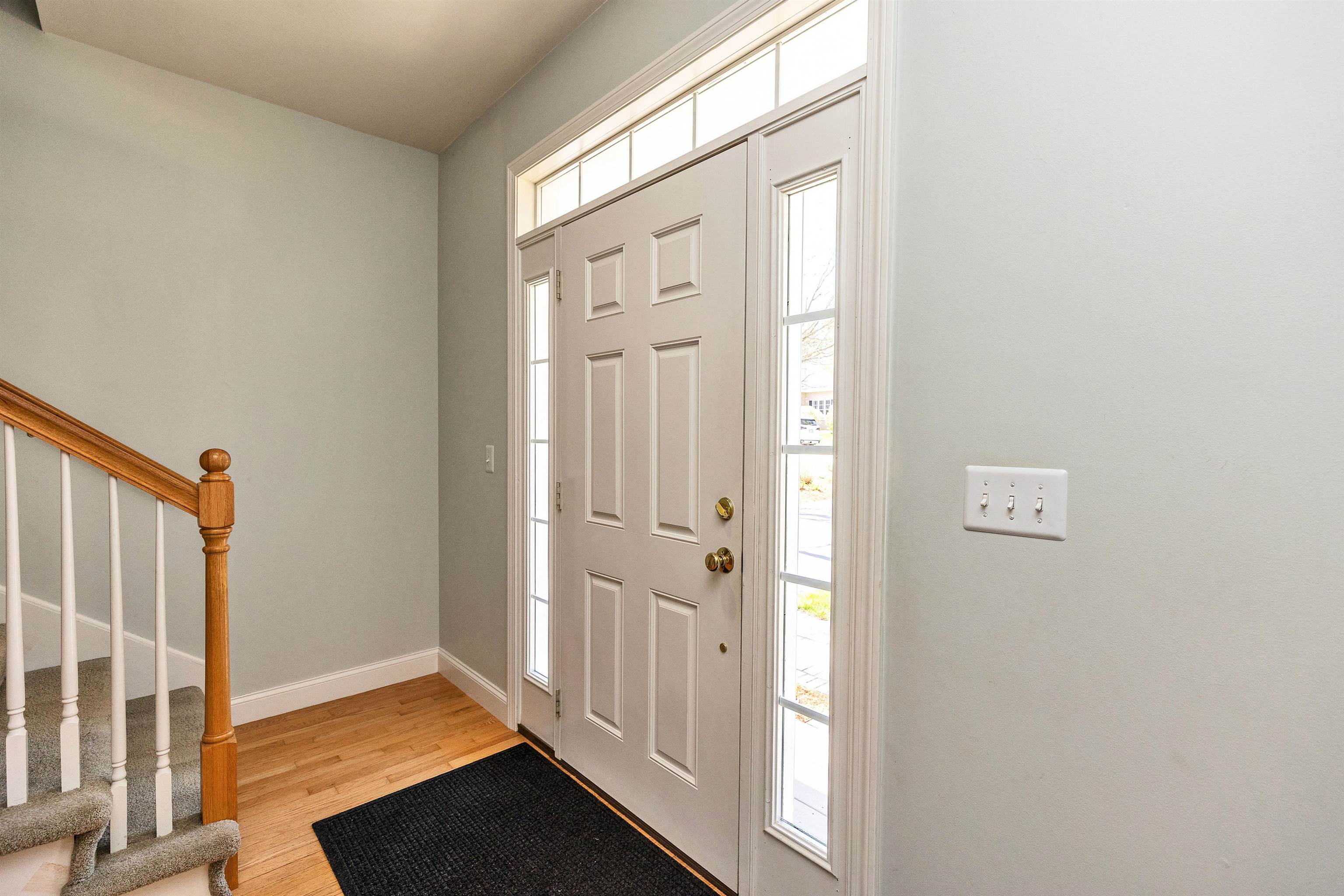20 Robbe Farm Rd, Peterborough, NH 03458