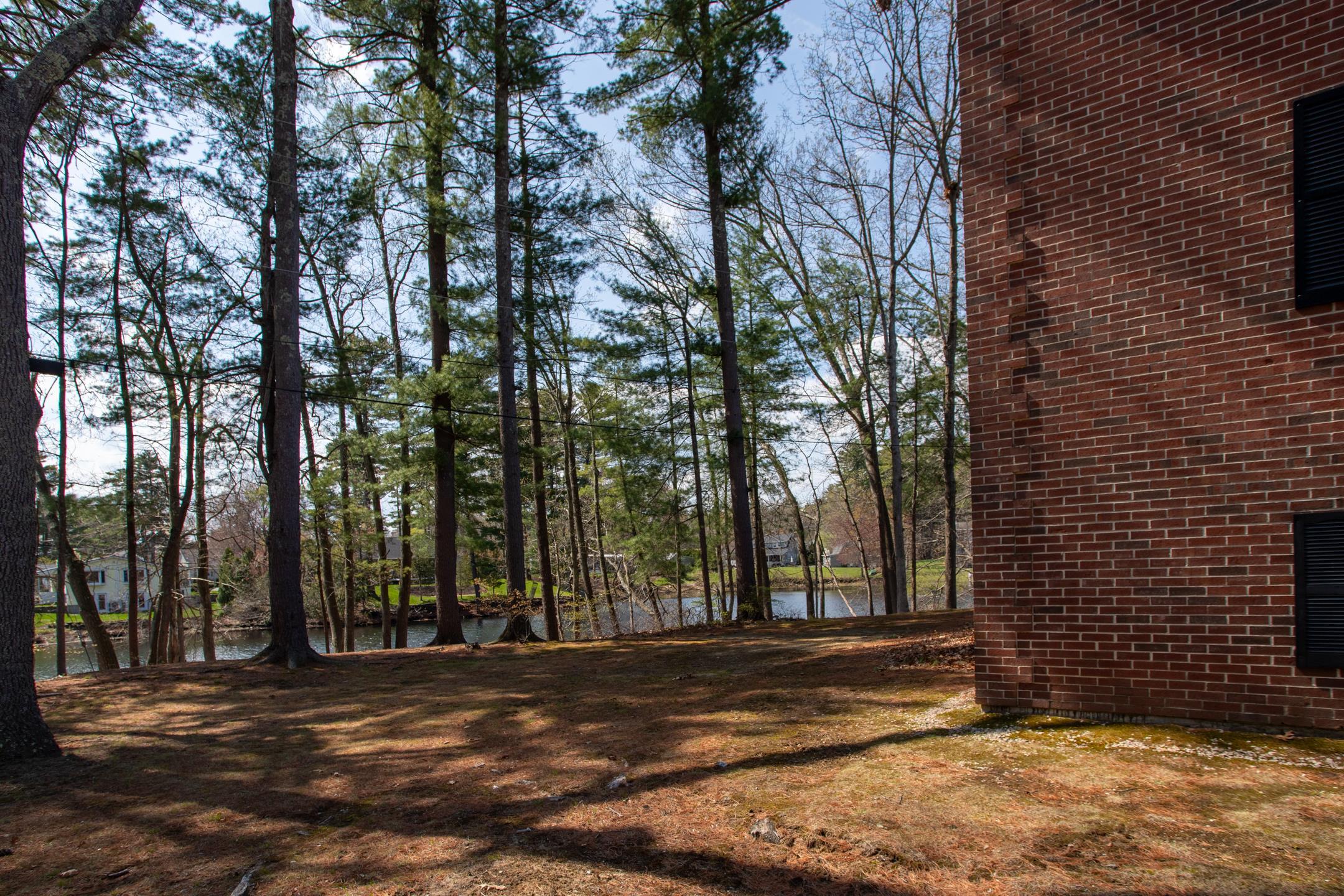 21 Folly Mill Ter, Seabrook, NH 03874