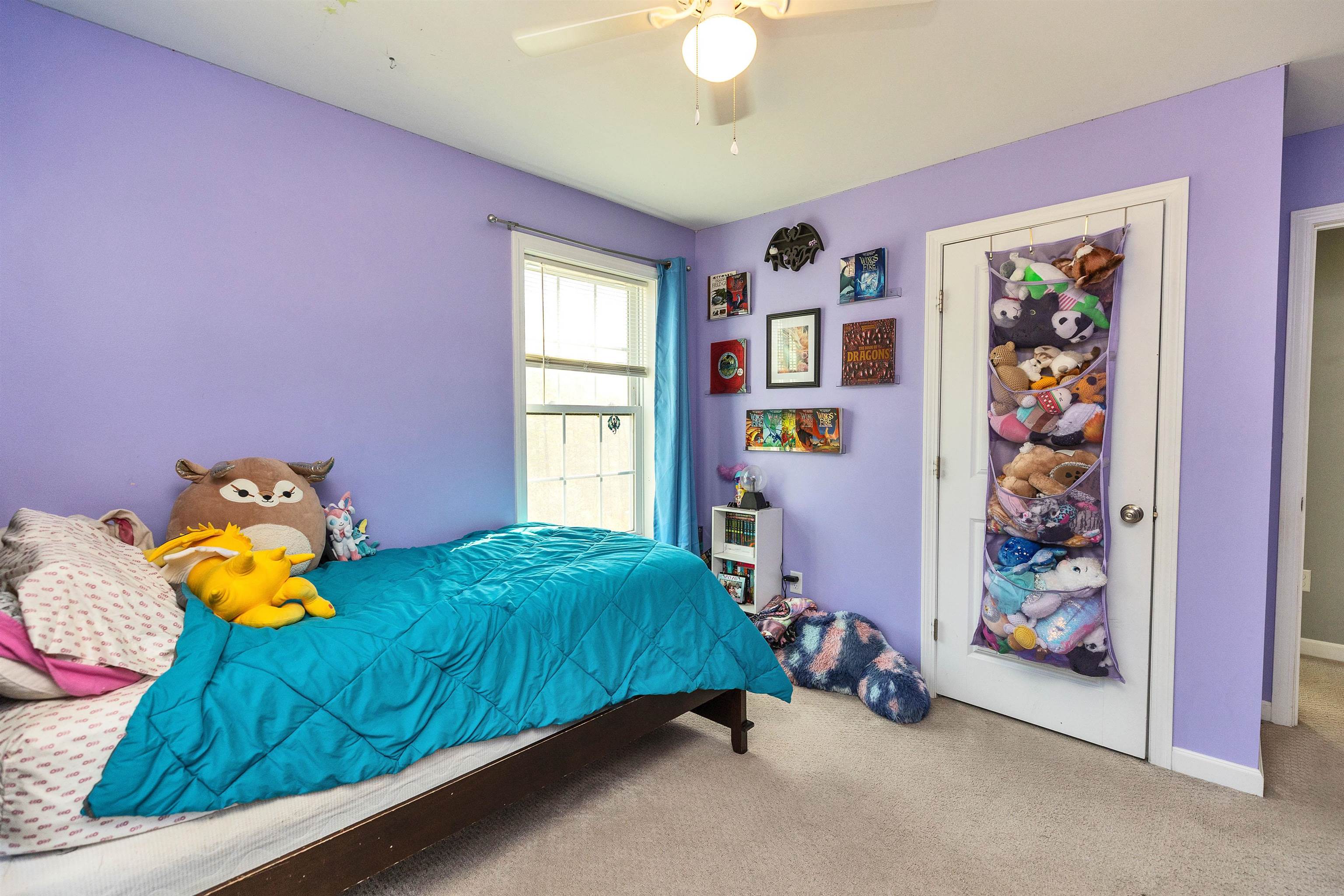 125 Pine Meadows Cir, Bennington, NH 03442
