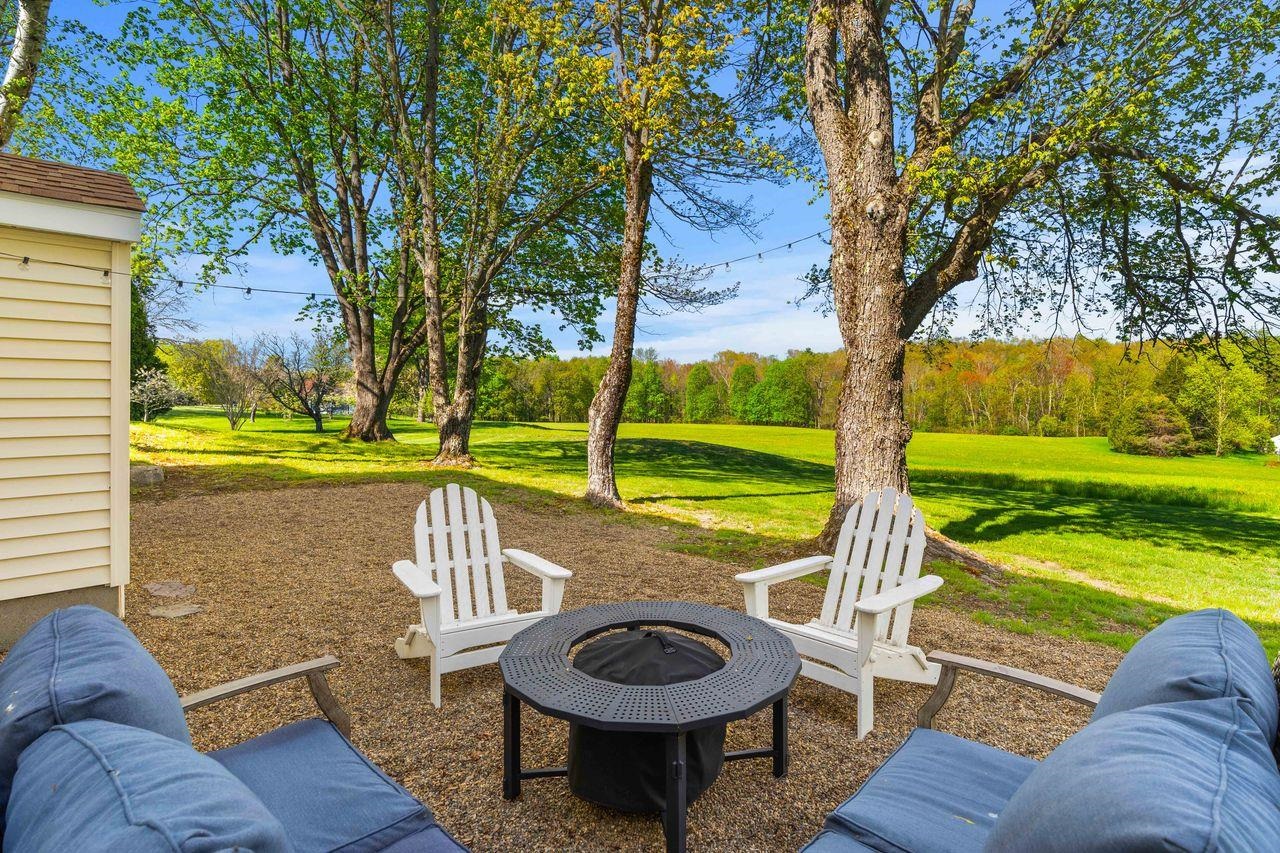 76 Dow Rd, Hollis, NH 03049