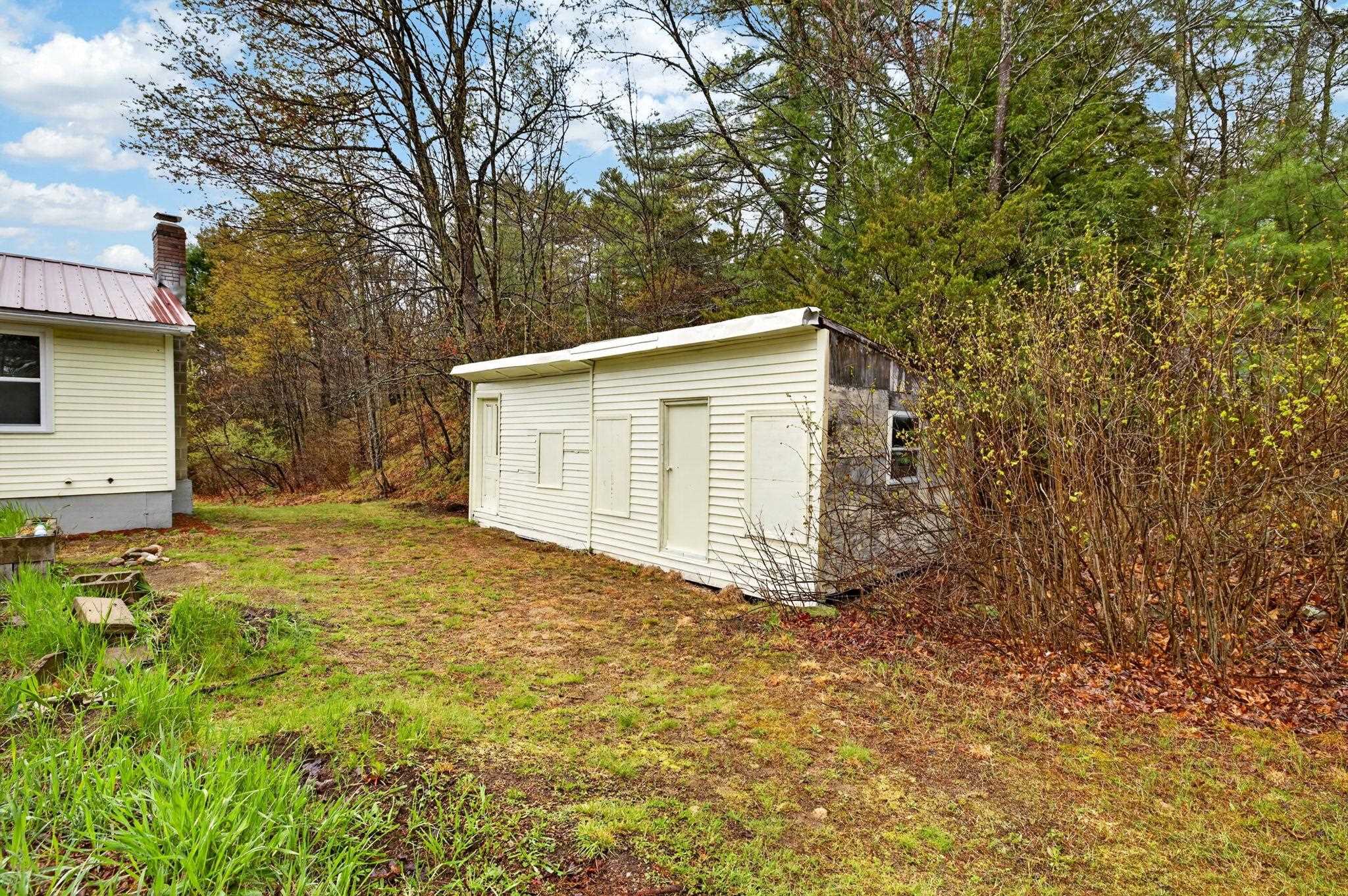 12 N Mason Rd, Brookline, NH 03033