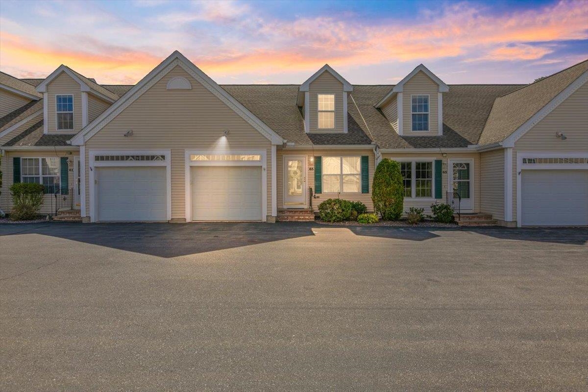 63 Pleasant St, Windham, NH 03087