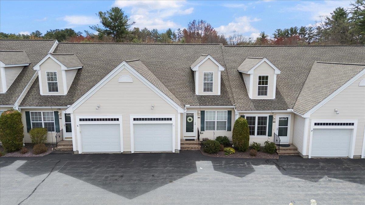 63 Pleasant St, Windham, NH 03087