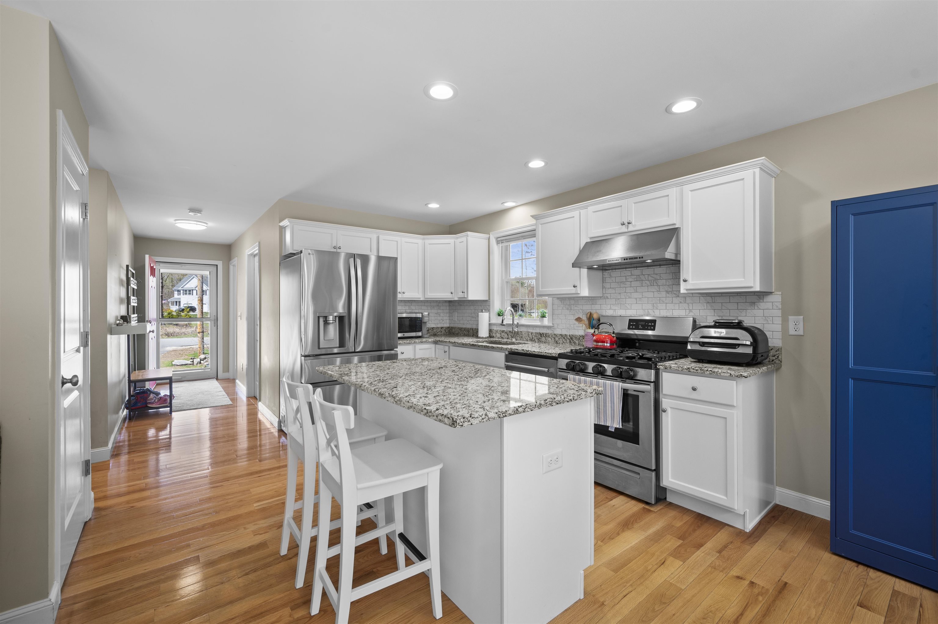 82 Fremont Rd, Epping, NH 03042