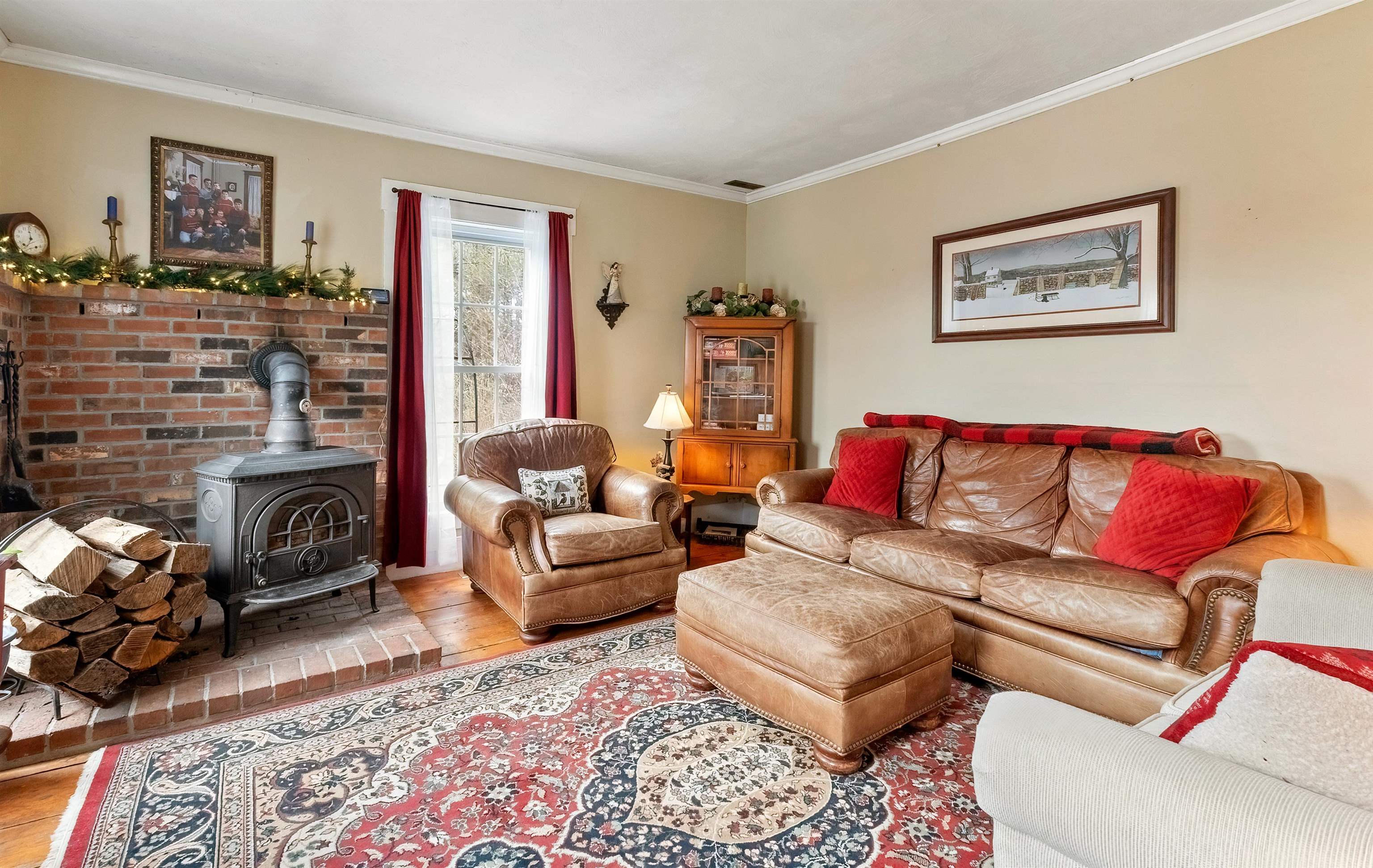14 Grist Mill St, Sutton, NH 03260
