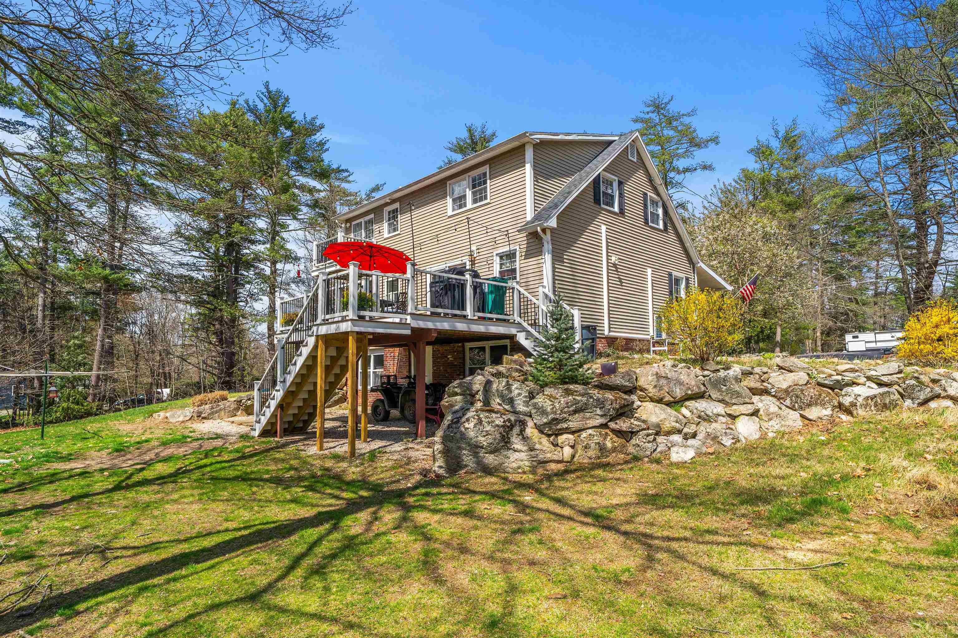 104 Joppa Rd, Merrimack, NH 03054