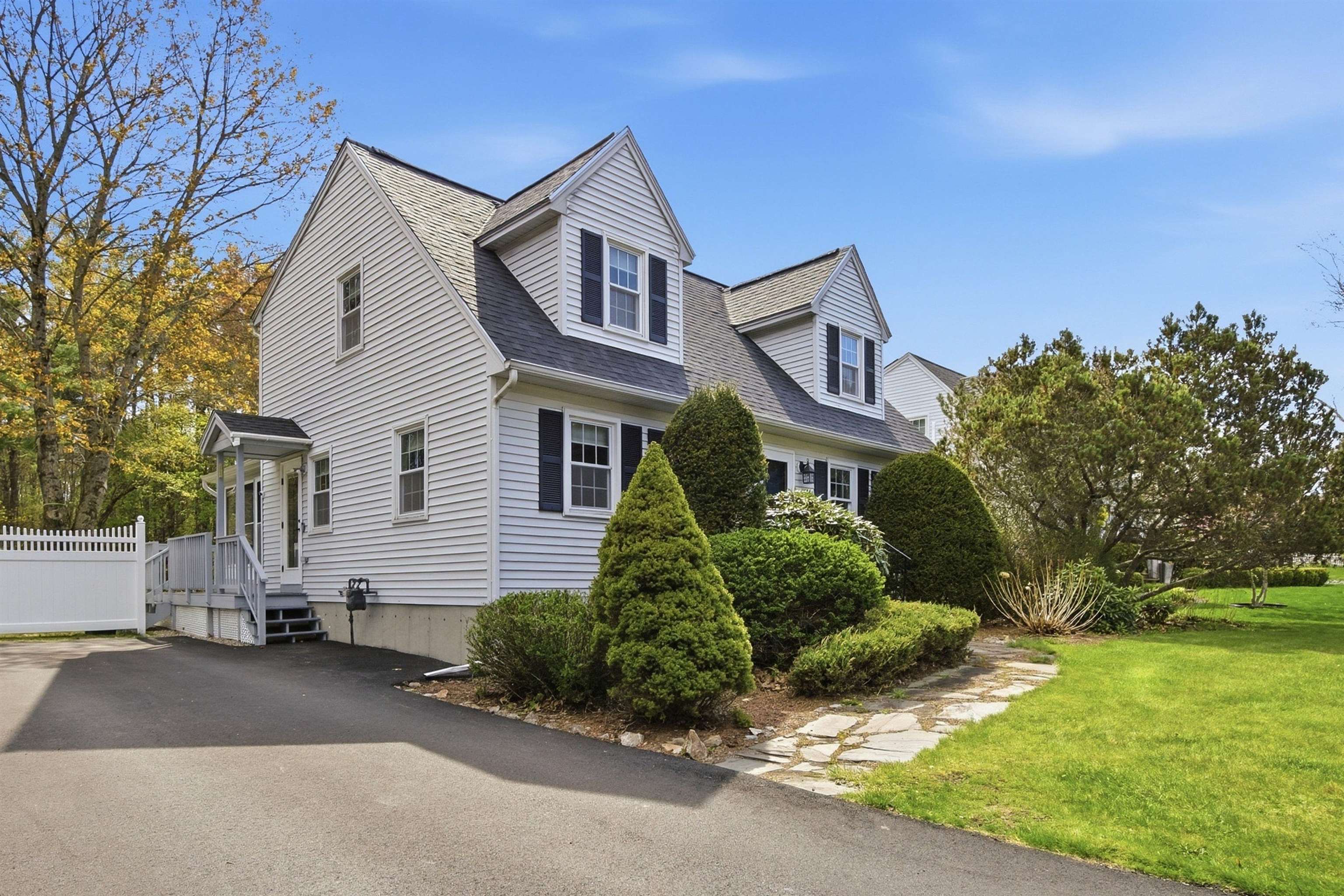 1 Flume St, Concord, NH 03303