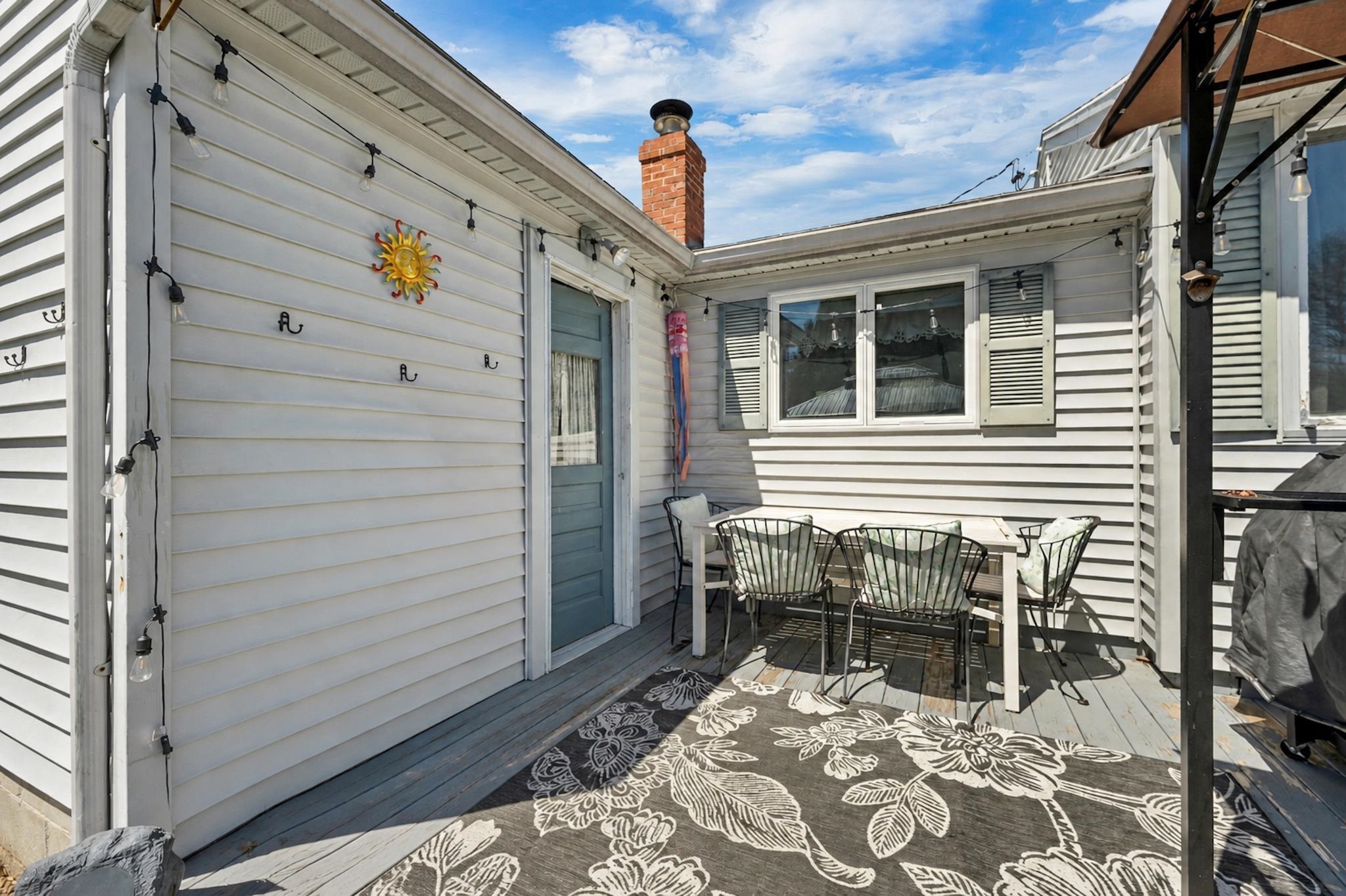 110 Maple St, Somersworth, NH 03878