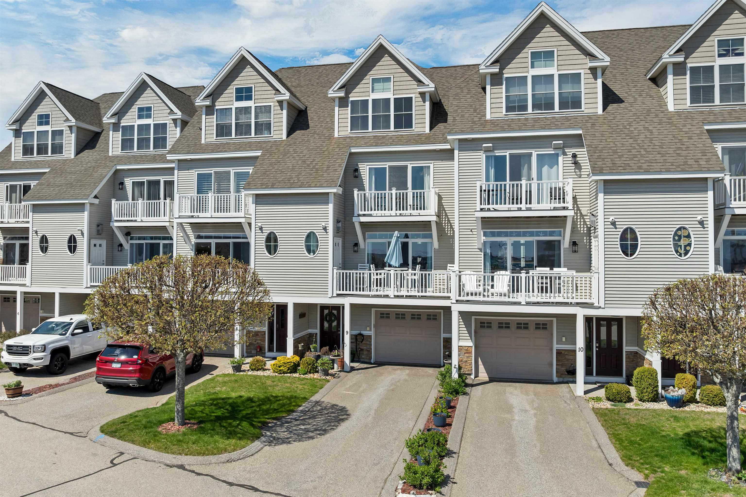 24 Harbor Rd, Hampton, NH 03842