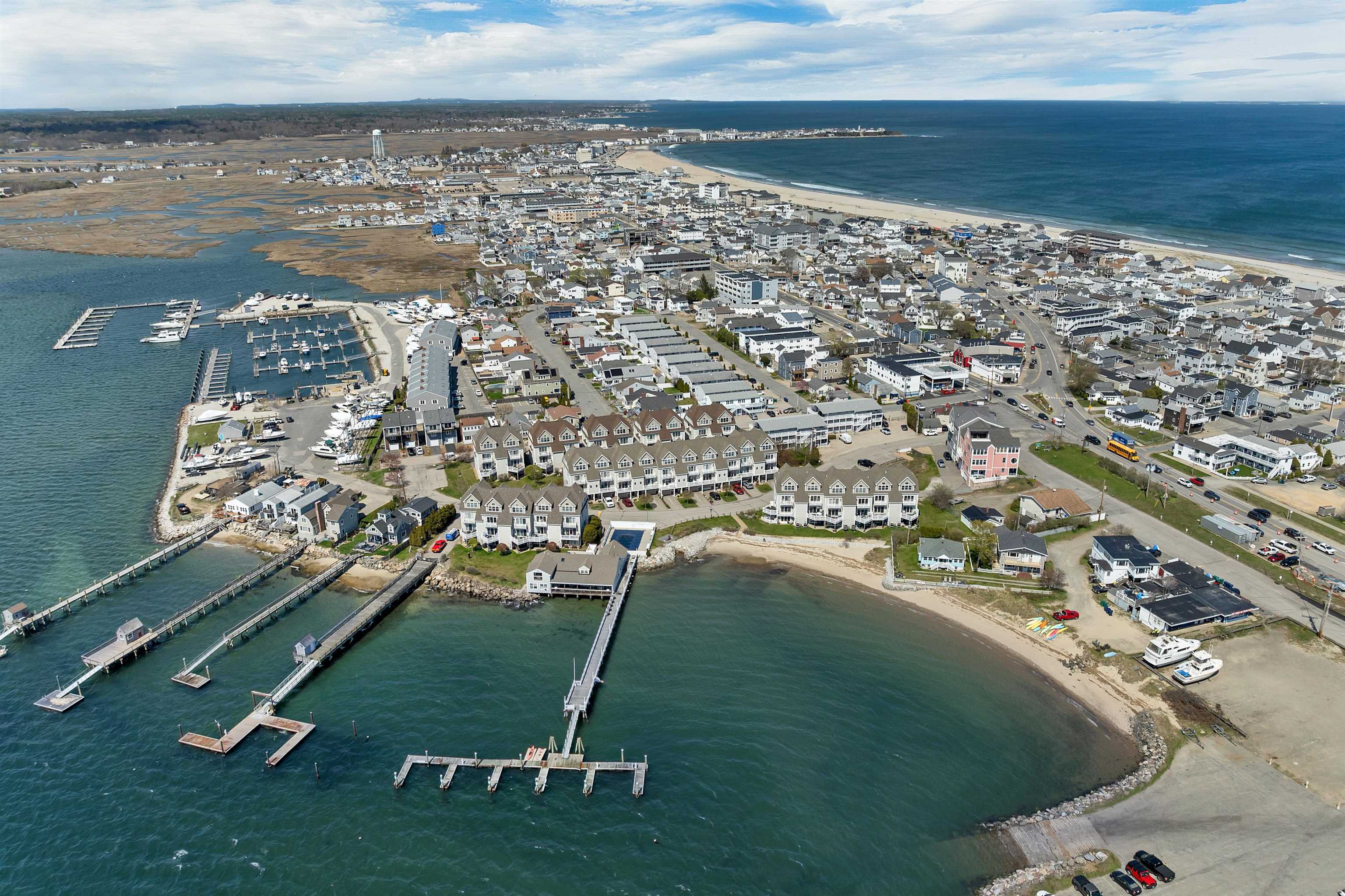 24 Harbor Rd, Hampton, NH 03842