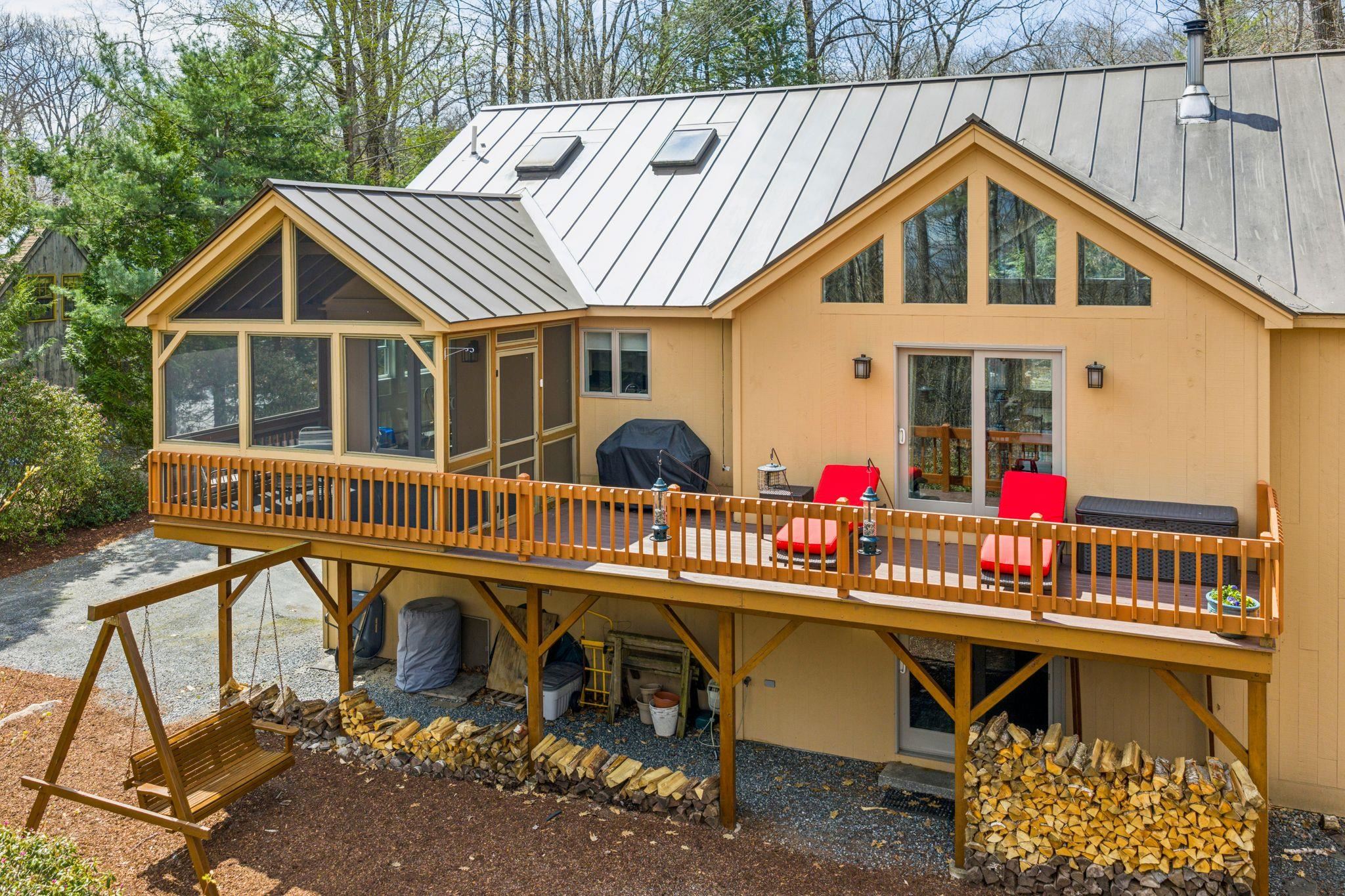 28 Summit Dr, Grantham, NH 03753