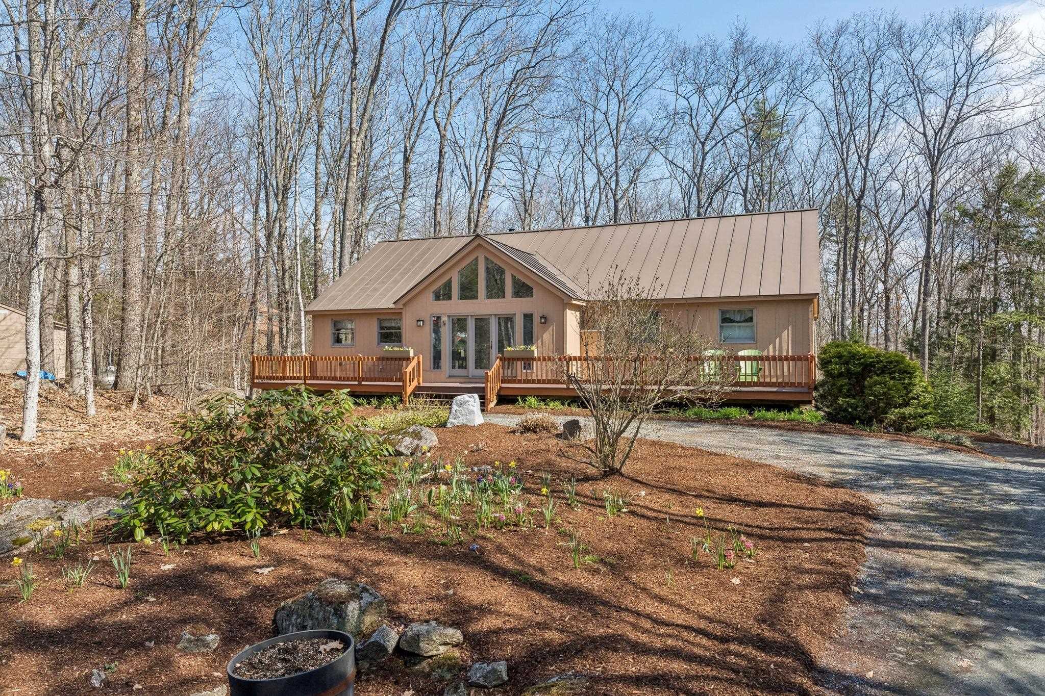 28 Summit Dr, Grantham, NH 03753